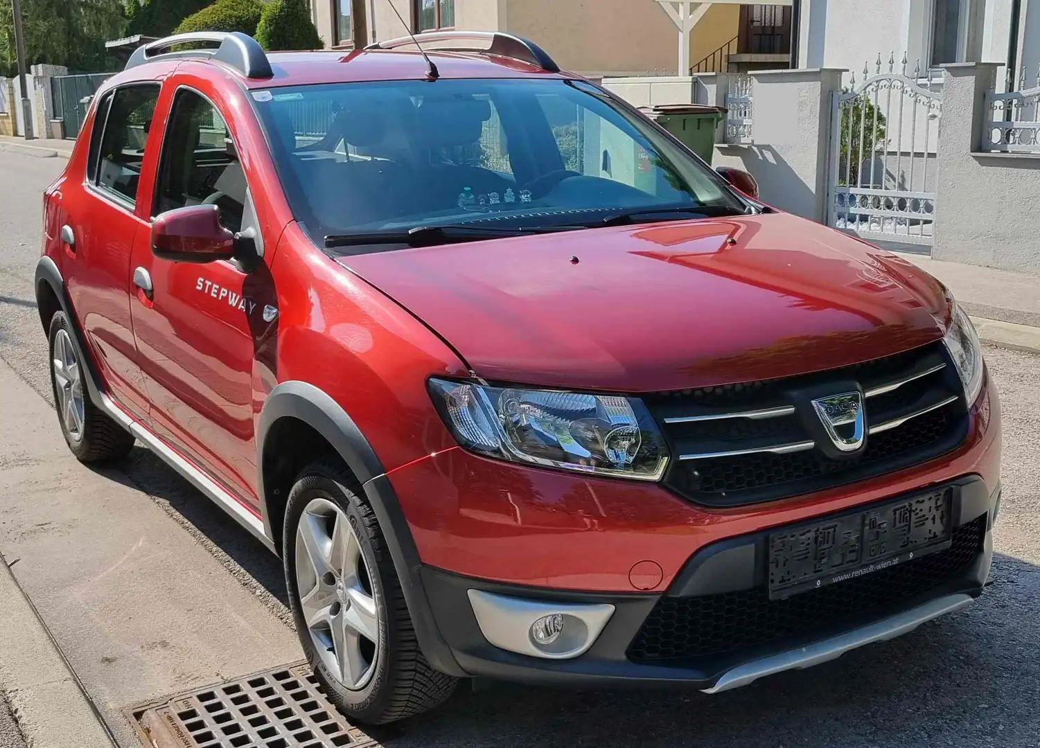 Dacia Sandero Sandero Stepway TCe 90 Rot - 1