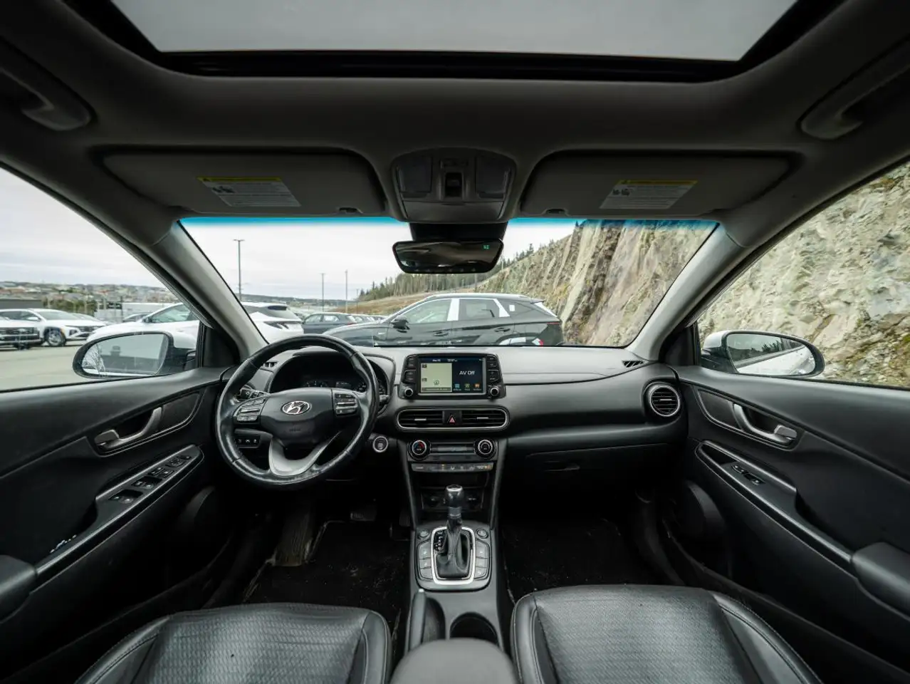 Hyundai KONA снимка Hyundai KONA