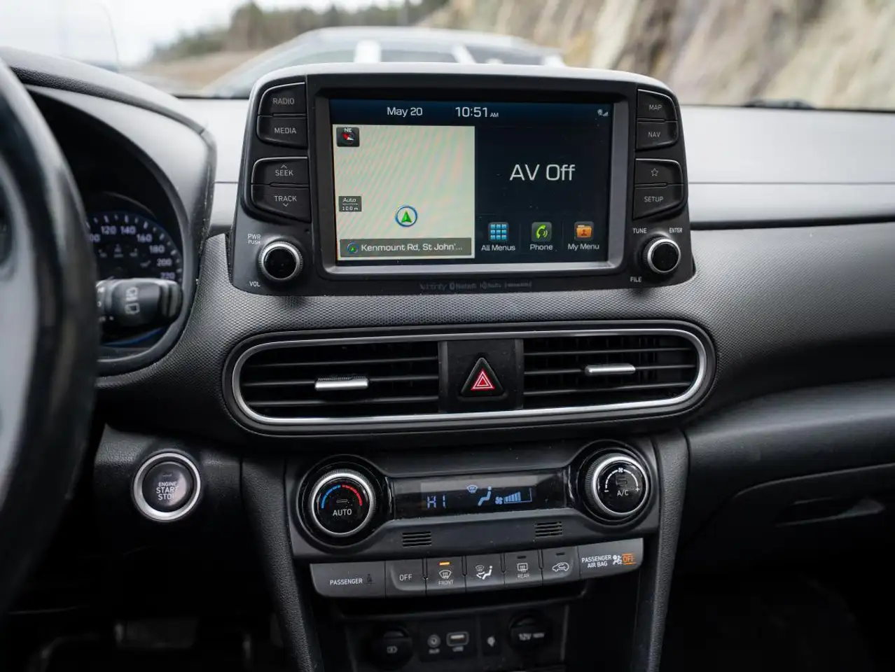 Hyundai KONA снимка Hyundai KONA