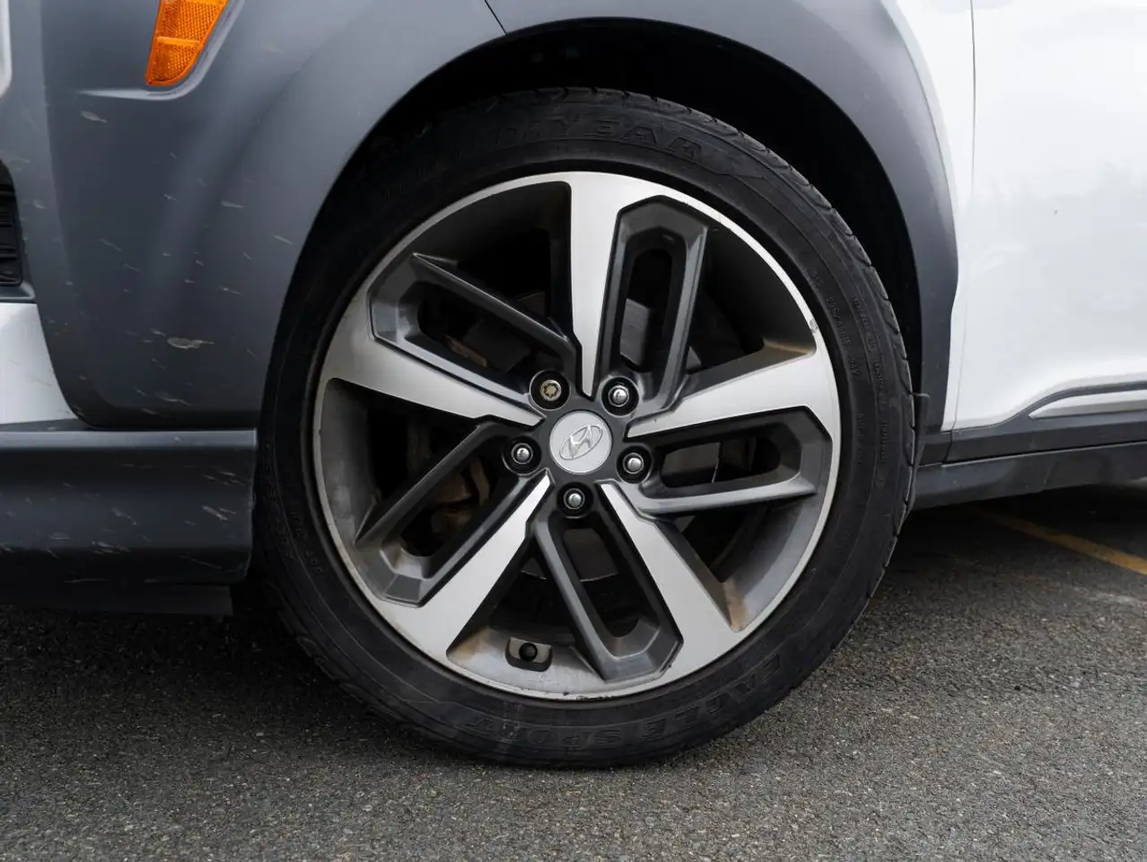 Hyundai KONA снимка Hyundai KONA