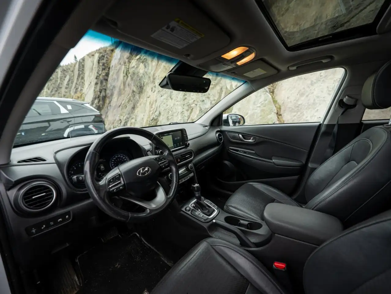 Hyundai KONA снимка Hyundai KONA