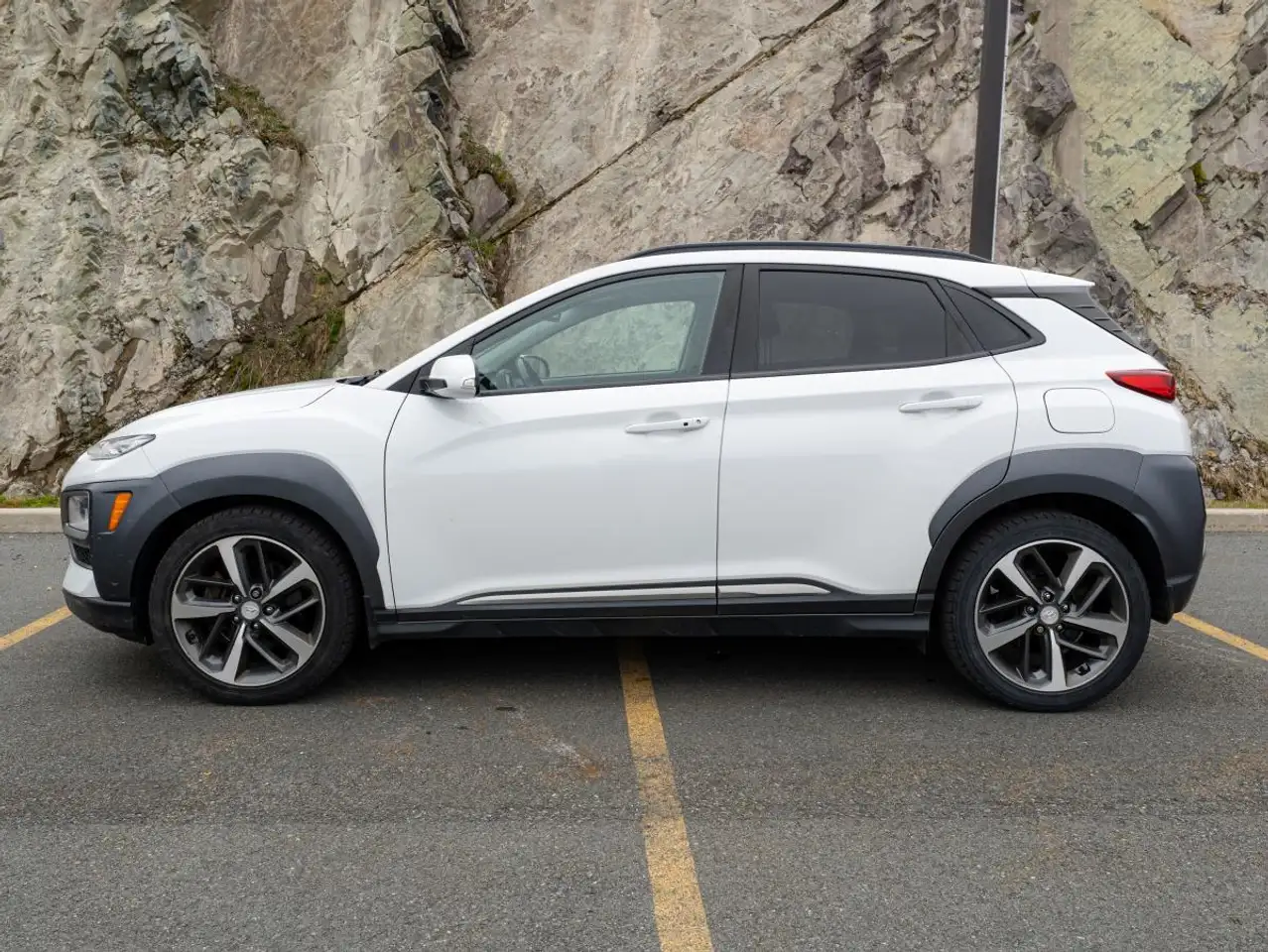Hyundai KONA снимка Hyundai KONA