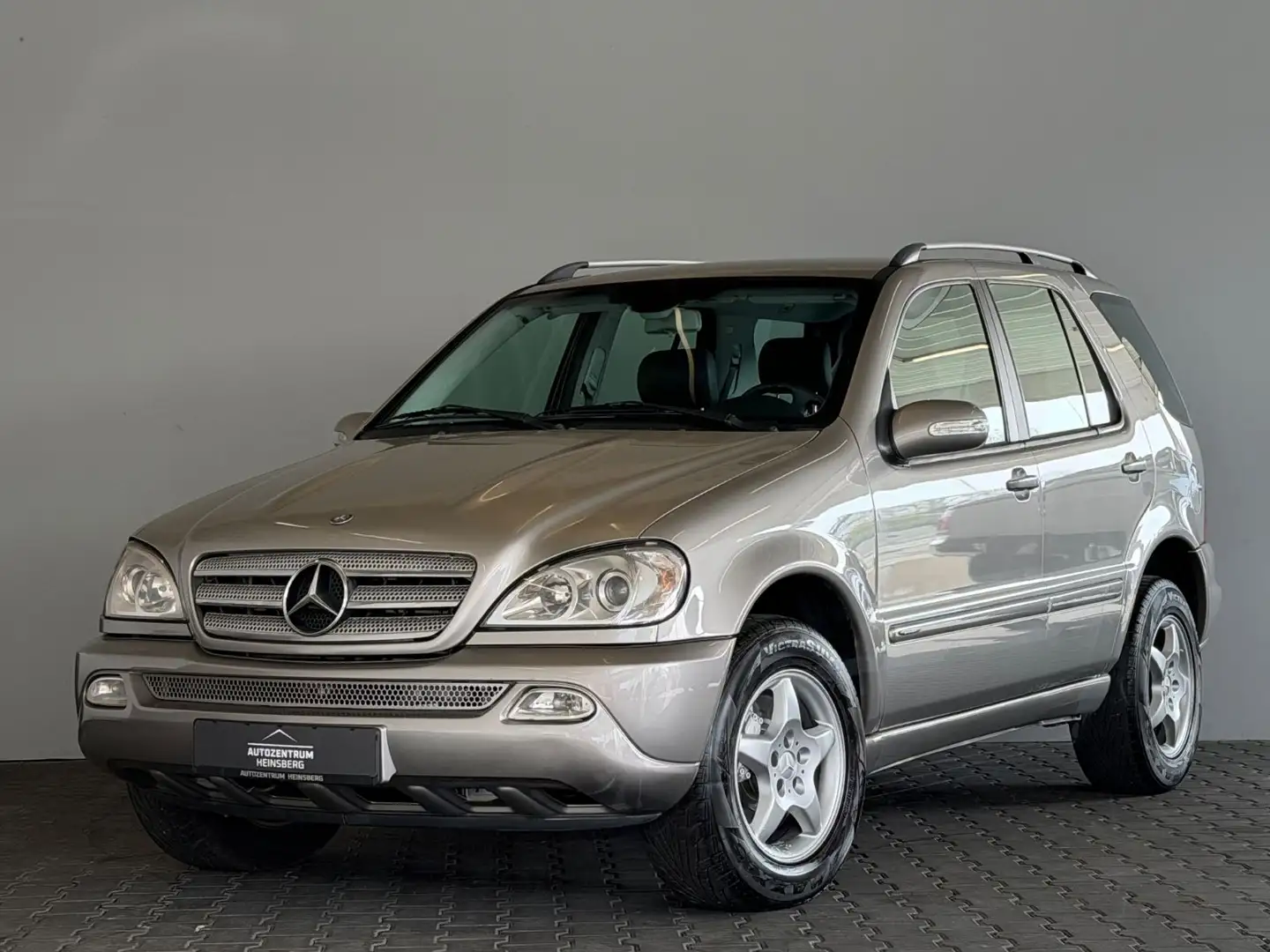 Mercedes-Benz ML 270 CDI Final Edition *3500 Kg Anhängelast* Grau - 1