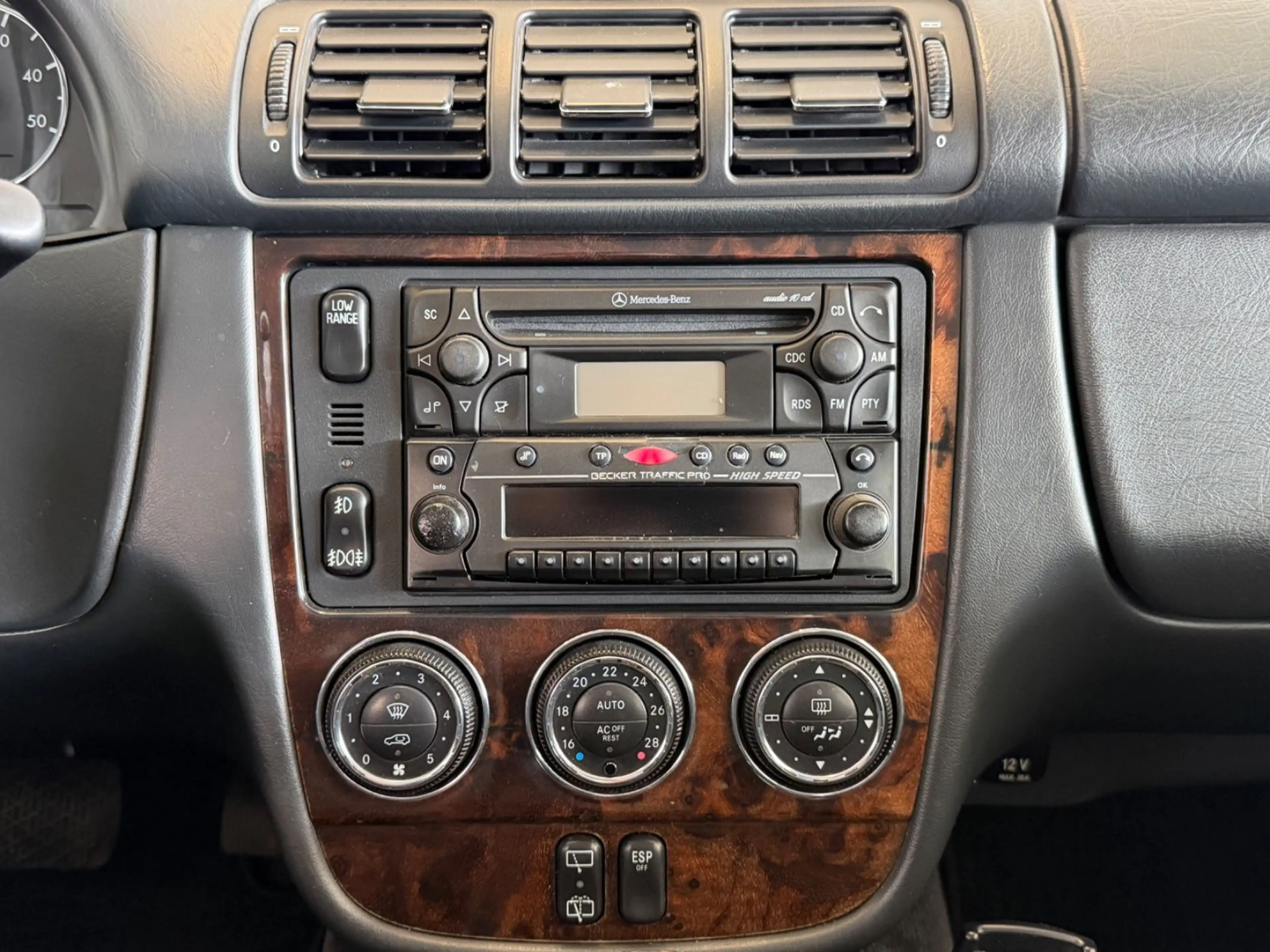 Mercedes-Benz ML 270 CDI Final Edition *3500 Kg Anhängelast* — photo 10