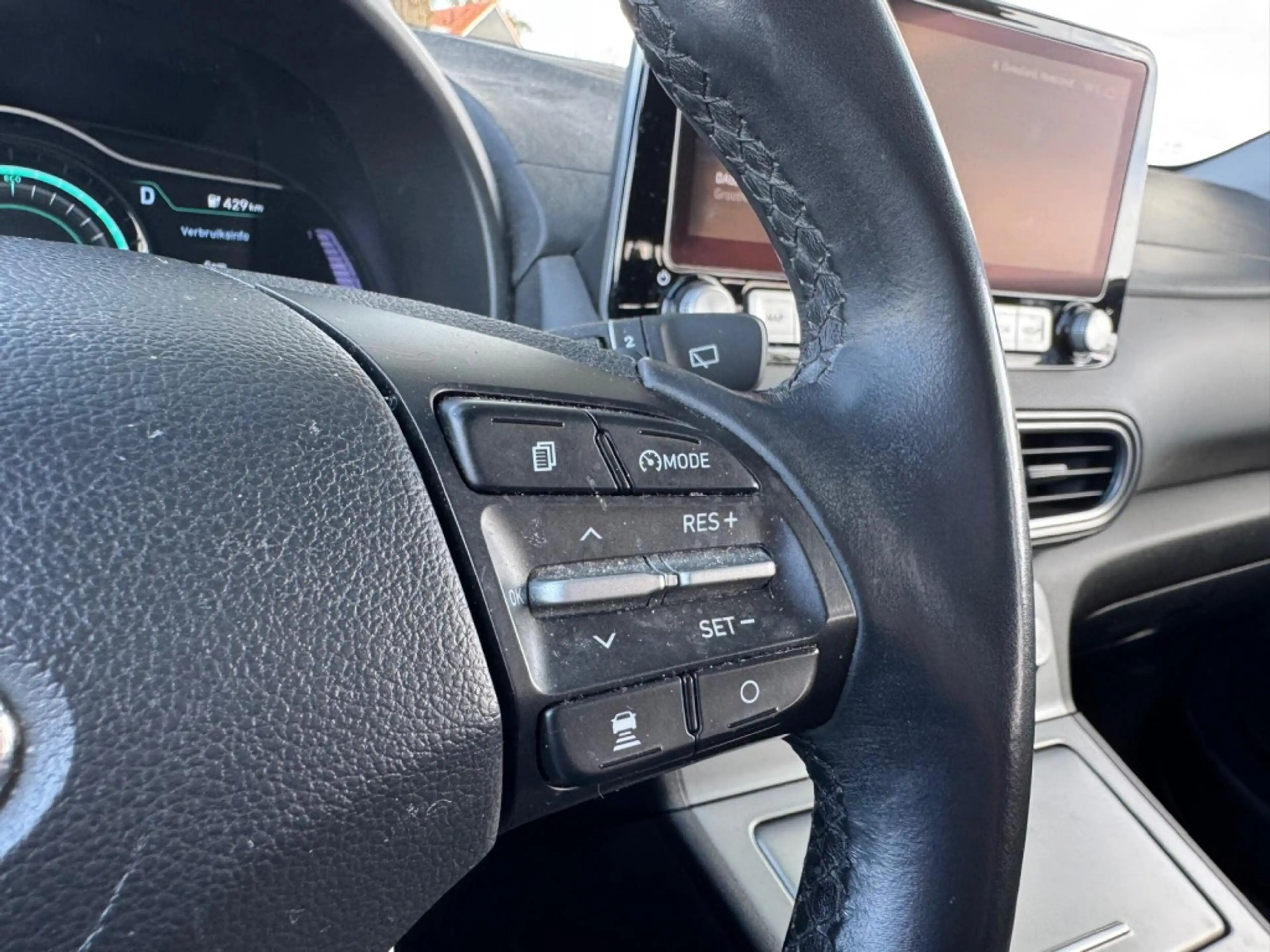 Hyundai KONA EV Fashion 64 kWh | SOH 99% | Camera | CarPlay | N — photo 18