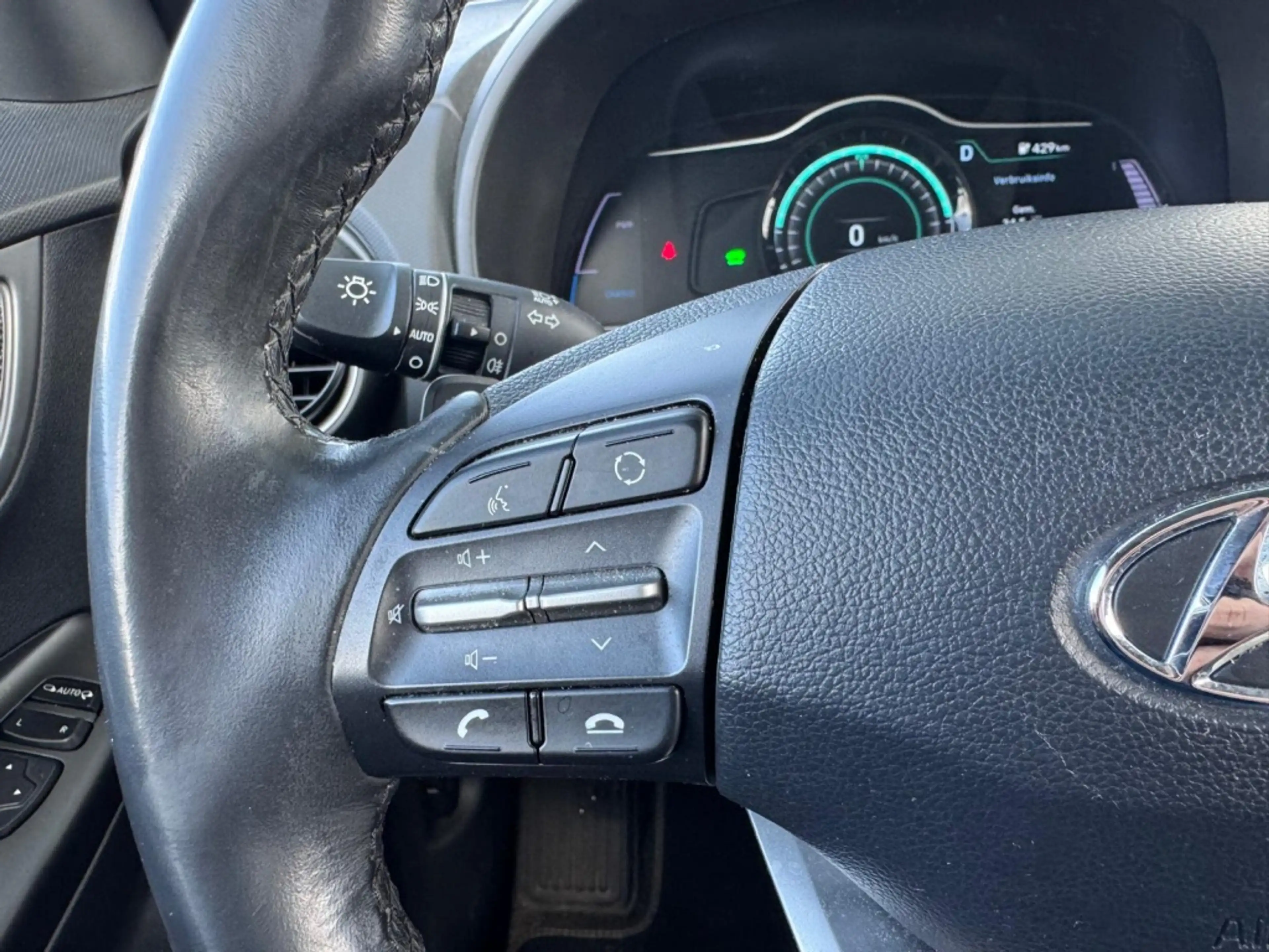Hyundai KONA EV Fashion 64 kWh | SOH 99% | Camera | CarPlay | N — photo 16