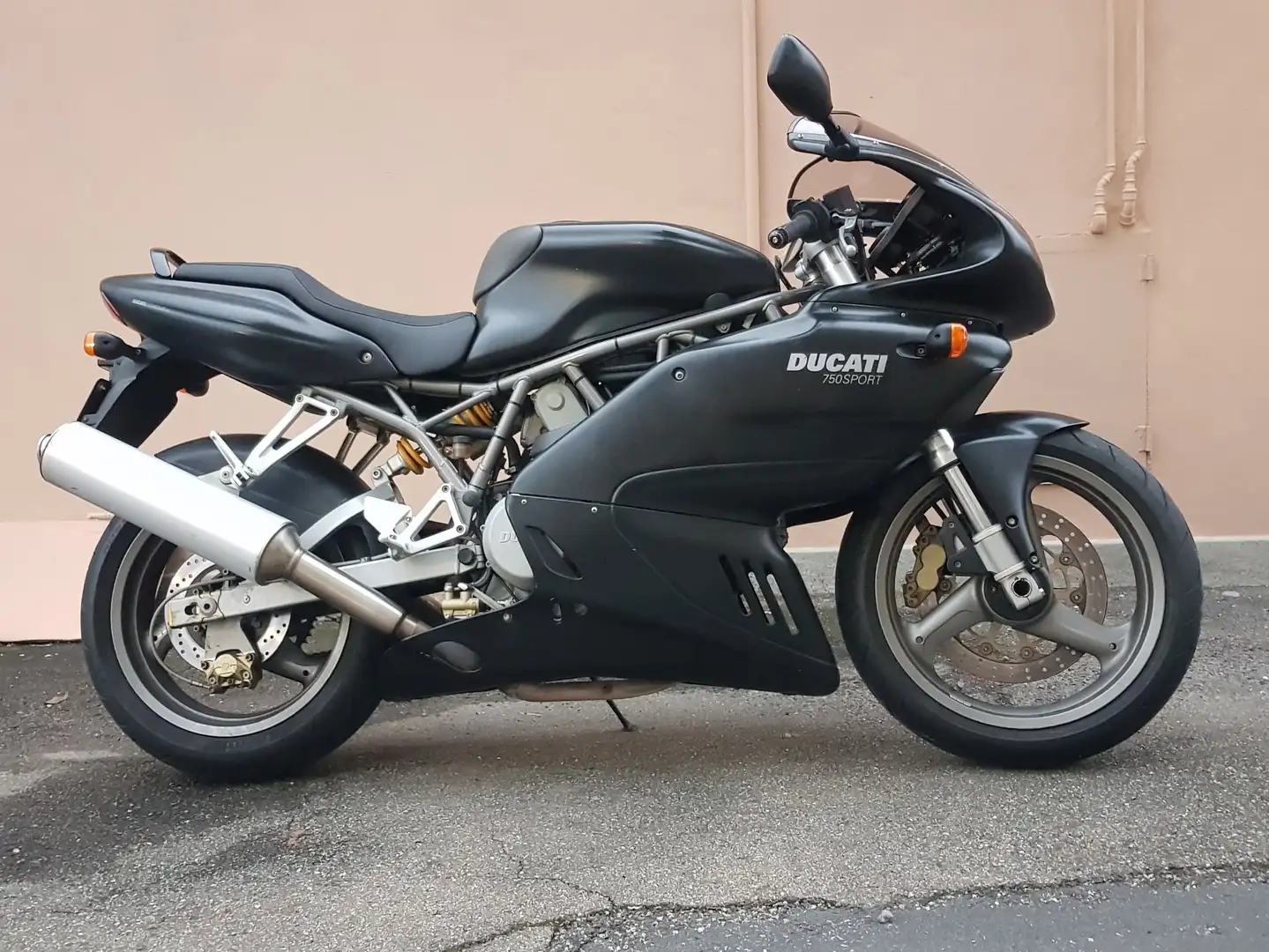 Ducati SuperSport Desmodue i.e. Dark crna - 2