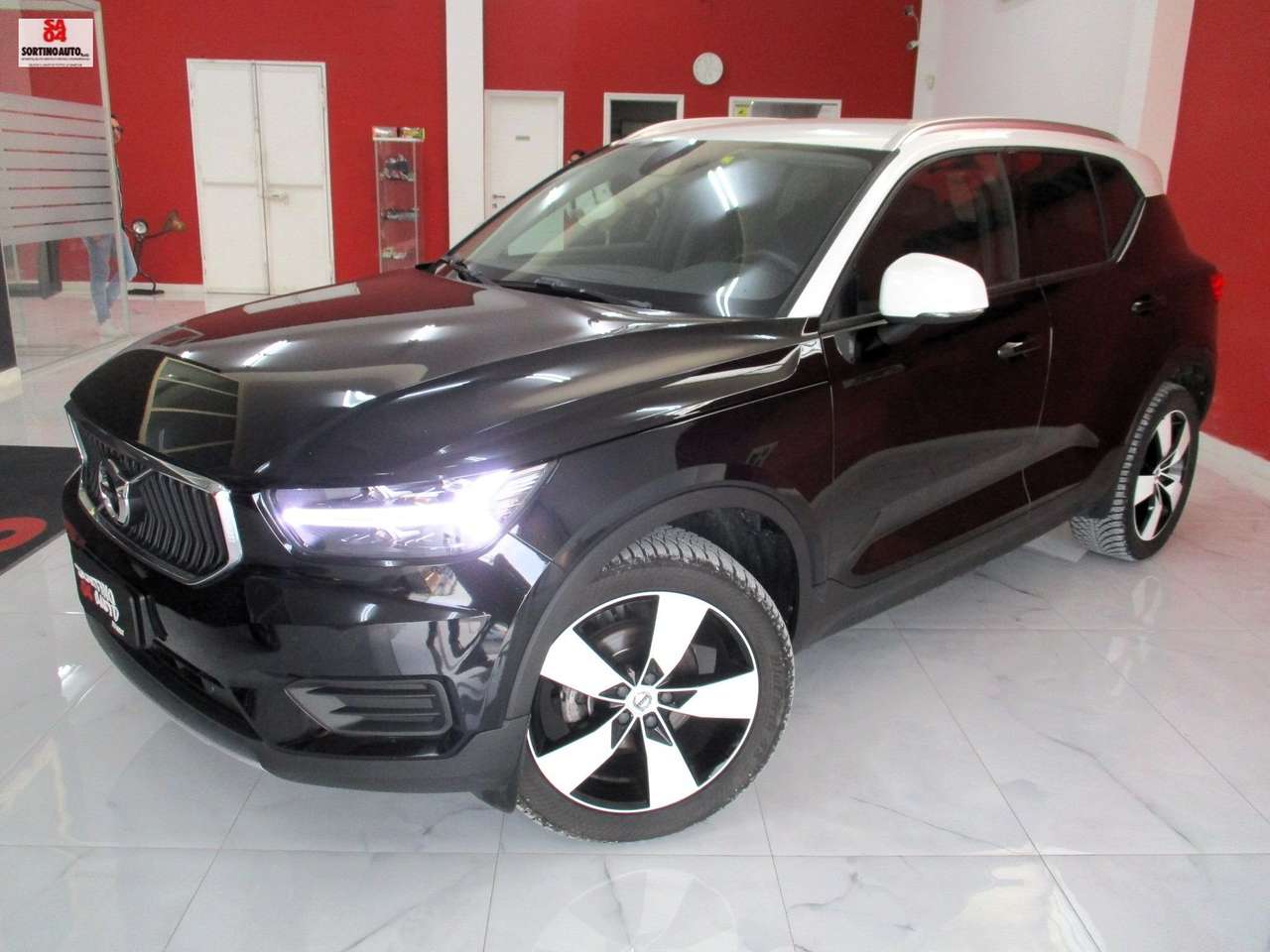 Volvo XC40 2.0 d3 Momentum Pro 150cv 9/2020 BICOLOR FULL