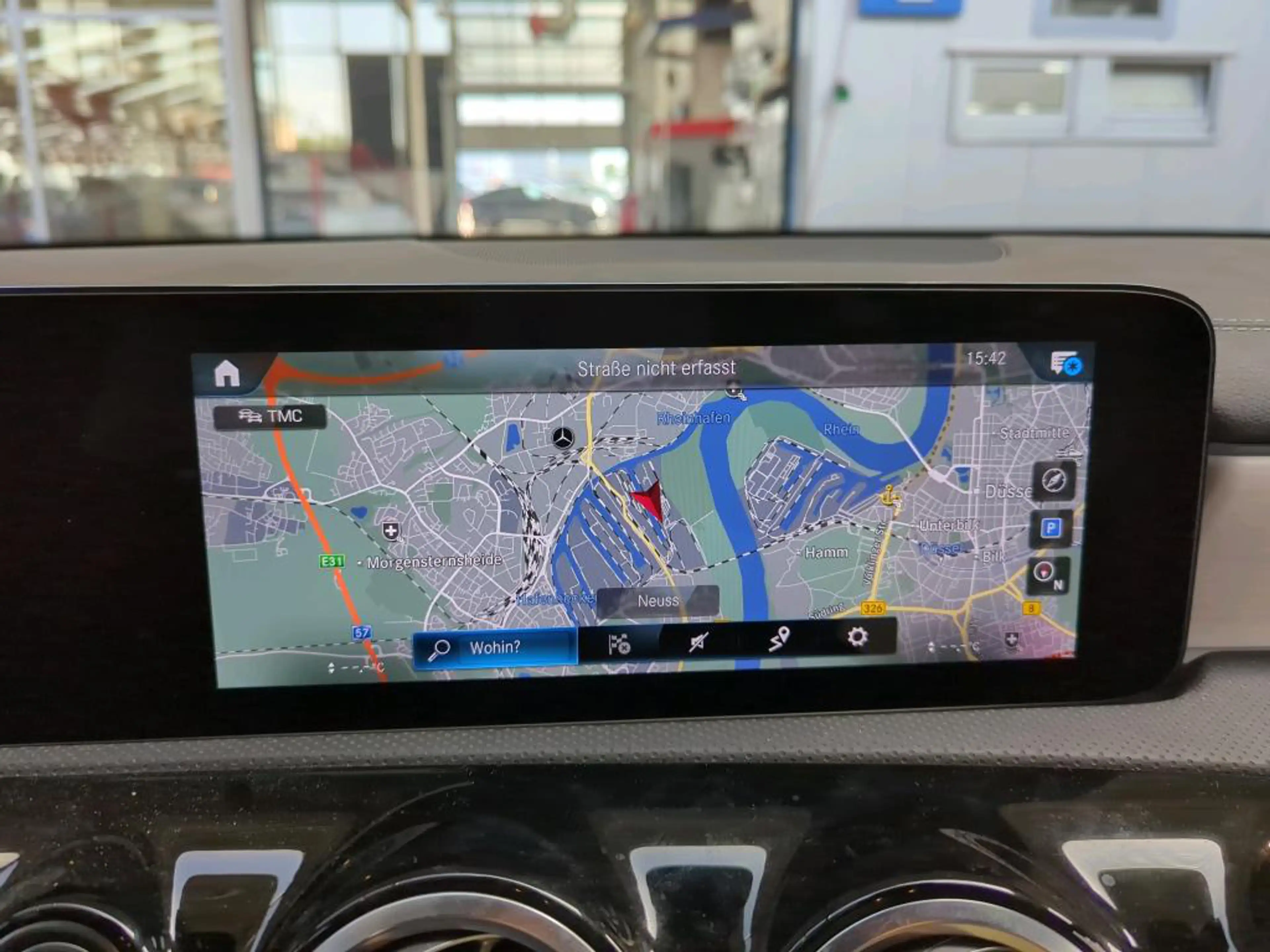 Mercedes-Benz CLA 220 NAVI SPORTSITZE RADIO TEMPO MFL SHZ KAMERA ACC LED LEDER RFK — photo 10