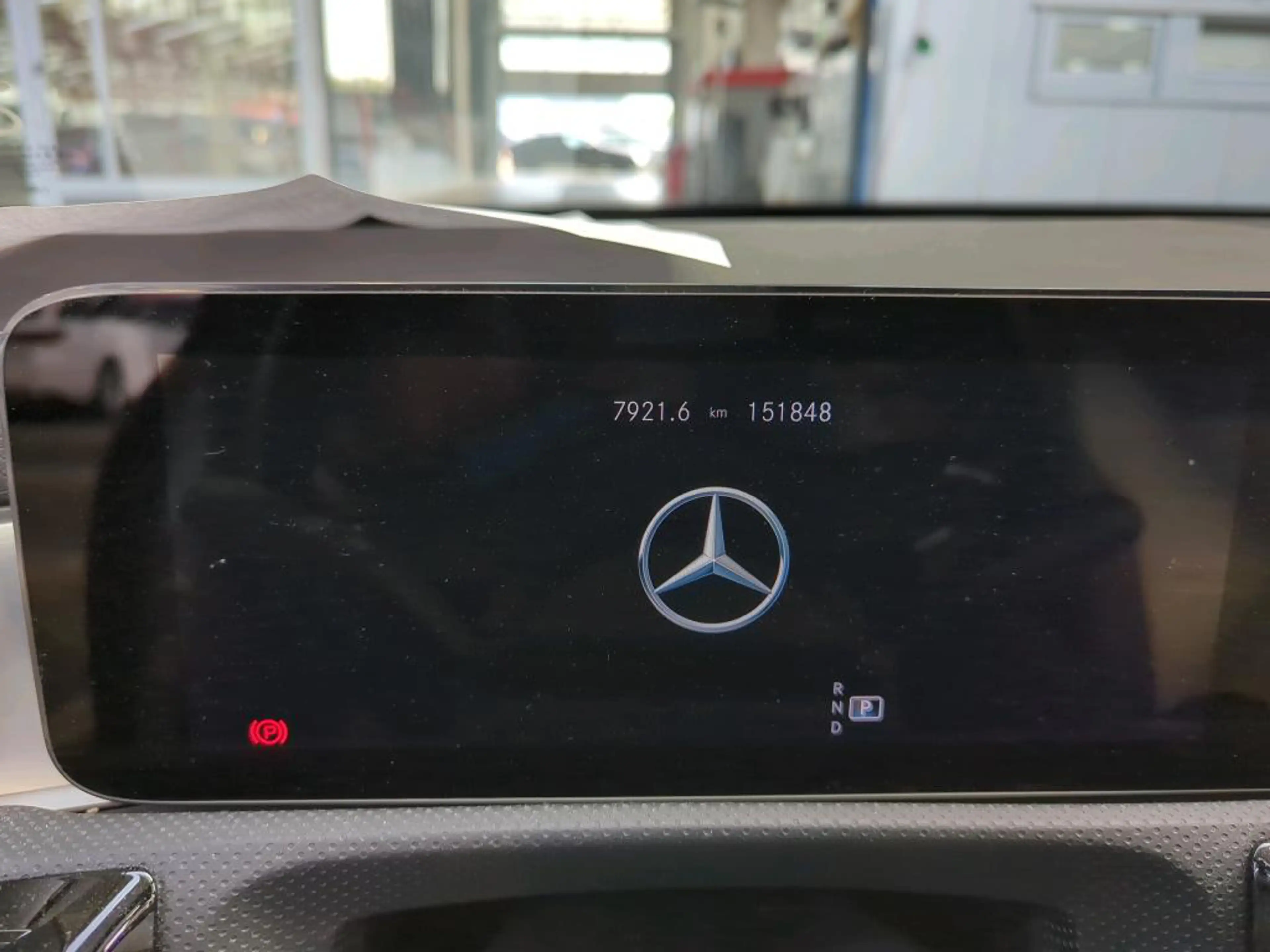 Mercedes-Benz CLA 220 NAVI SPORTSITZE RADIO TEMPO MFL SHZ KAMERA ACC LED LEDER RFK — photo 9