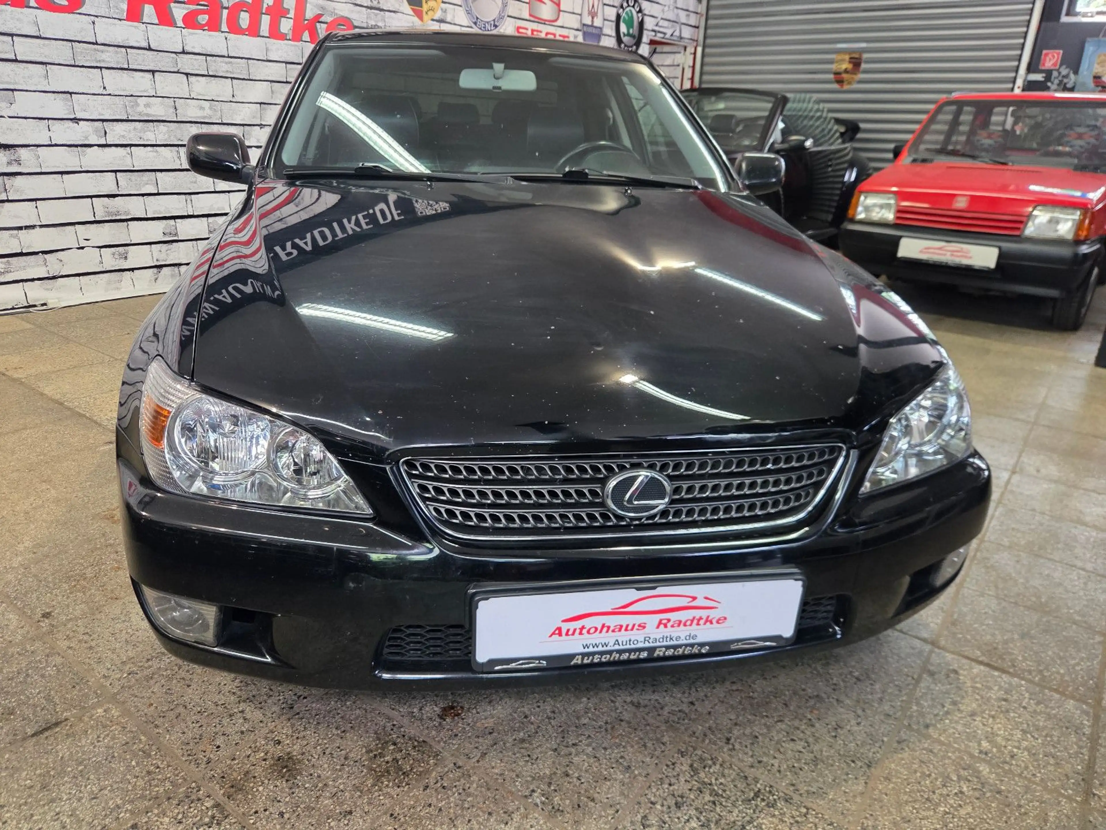 Lexus IS 200 limited Automatik*Tüv & Service NEU* — photo 17