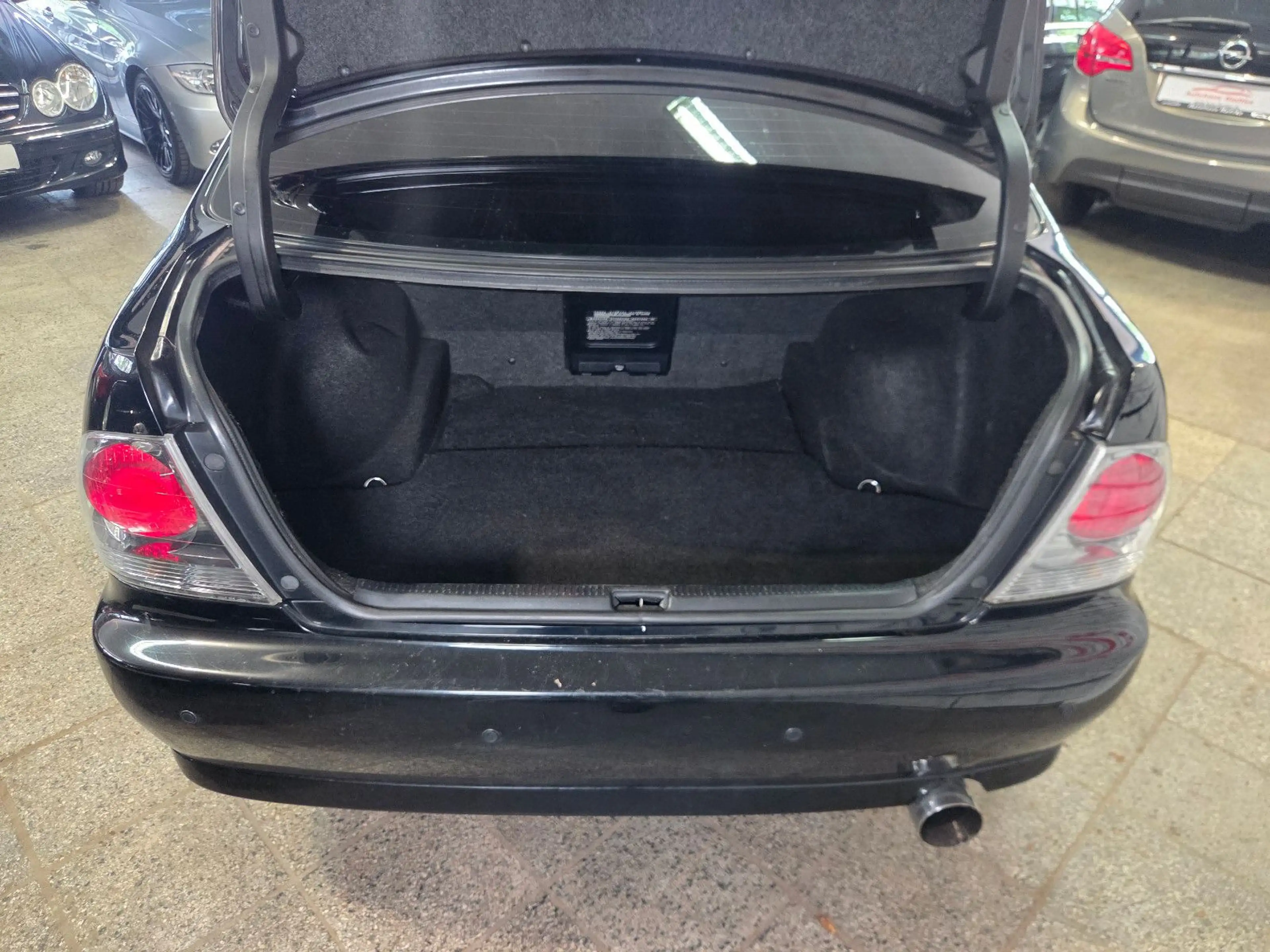 Lexus IS 200 limited Automatik*Tüv & Service NEU* — photo 15