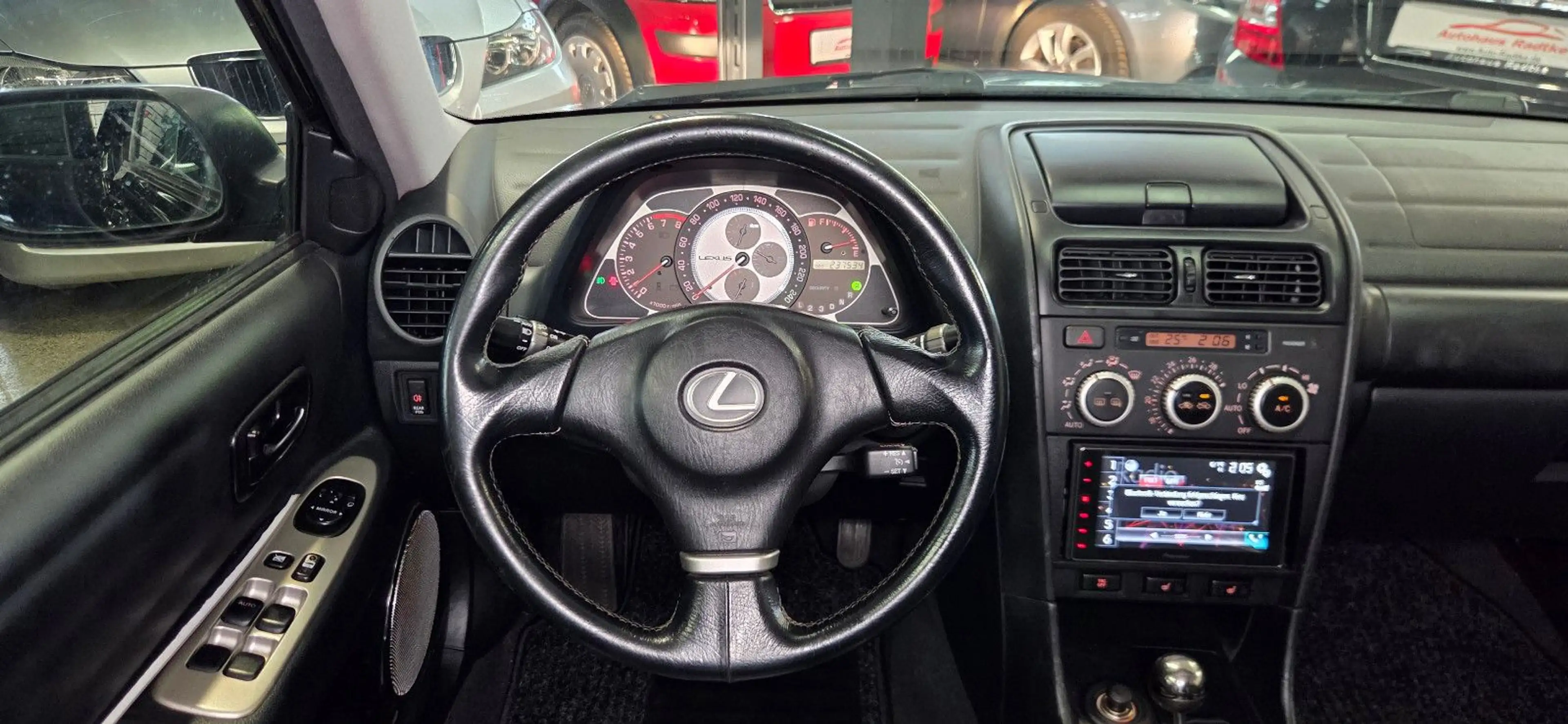 Lexus IS 200 limited Automatik*Tüv & Service NEU* — photo 21