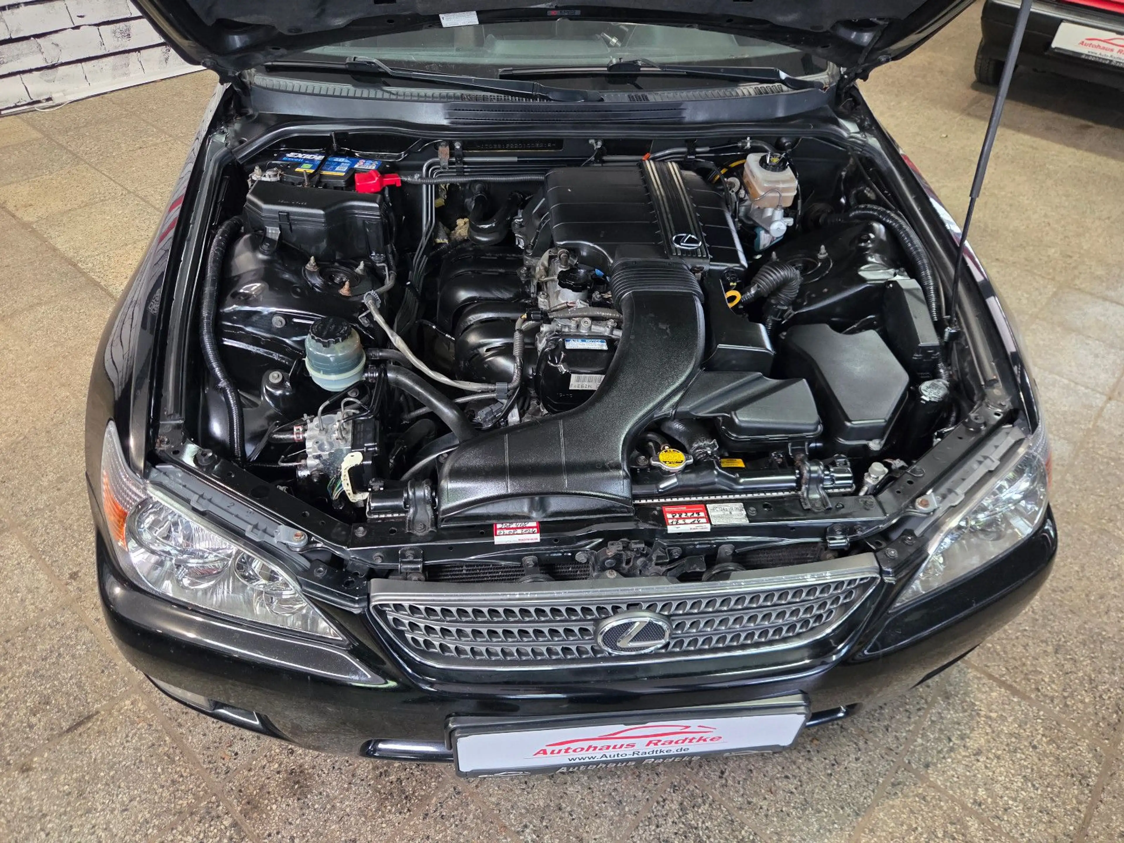 Lexus IS 200 limited Automatik*Tüv & Service NEU* — photo 18