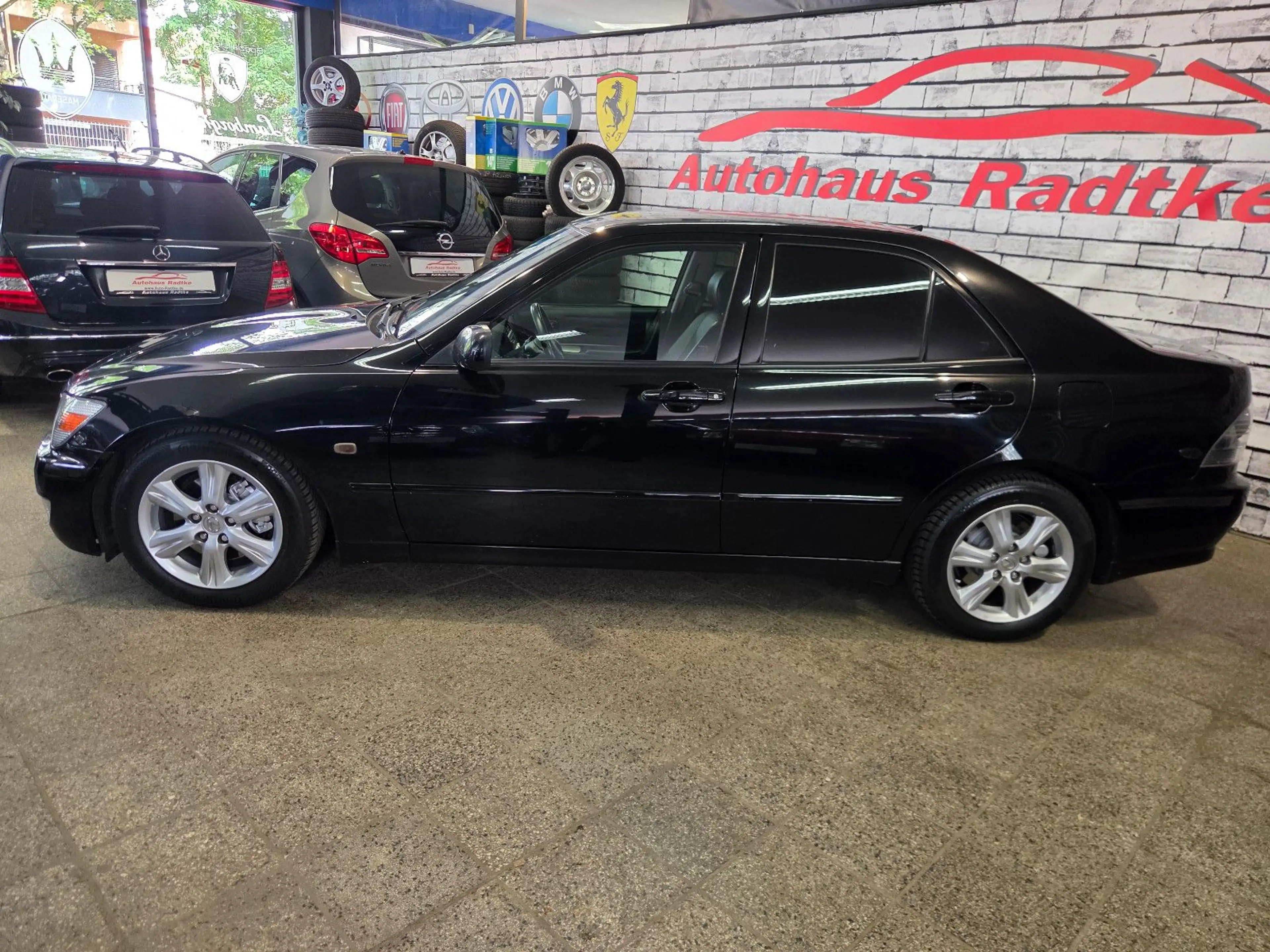 Lexus IS 200 limited Automatik*Tüv & Service NEU* — photo 5