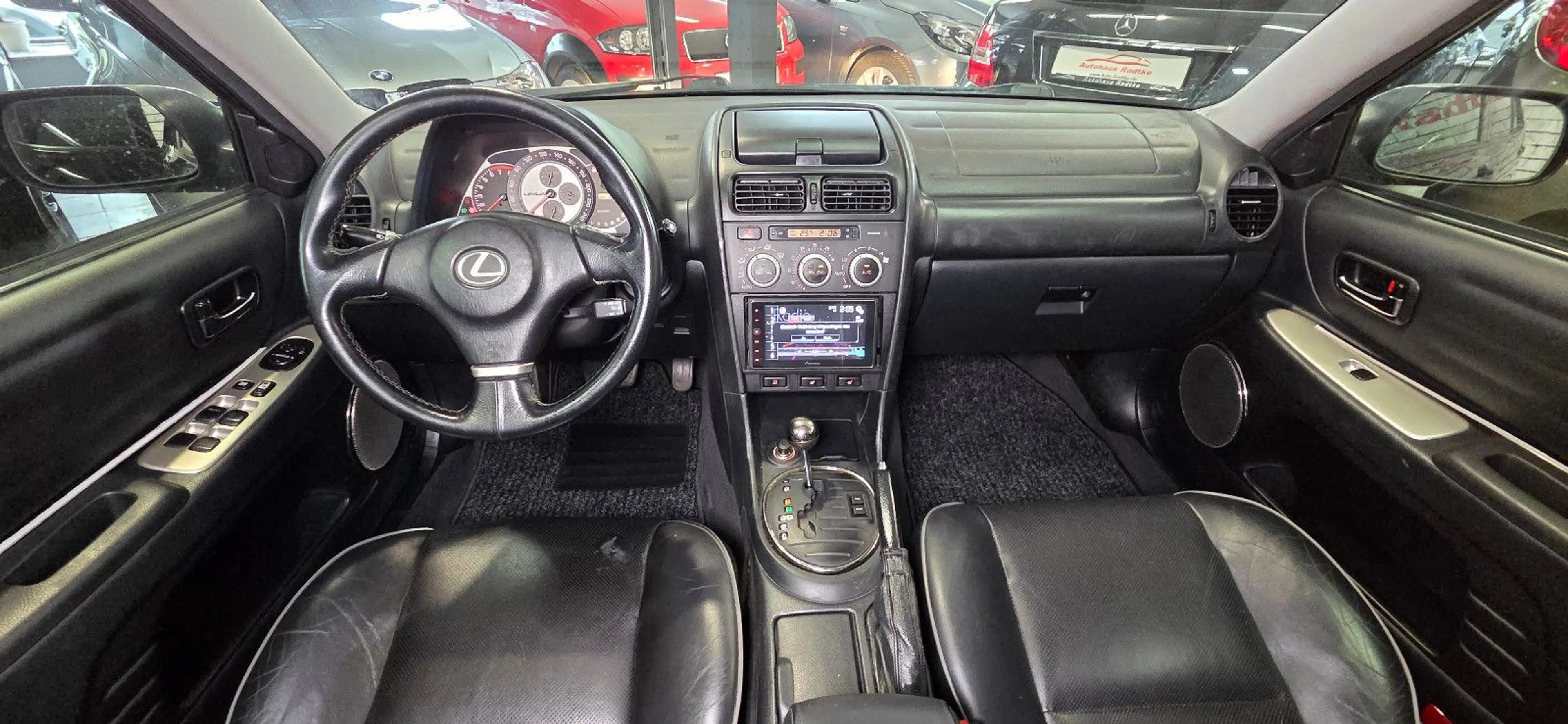 Lexus IS 200 limited Automatik*Tüv & Service NEU* — photo 9