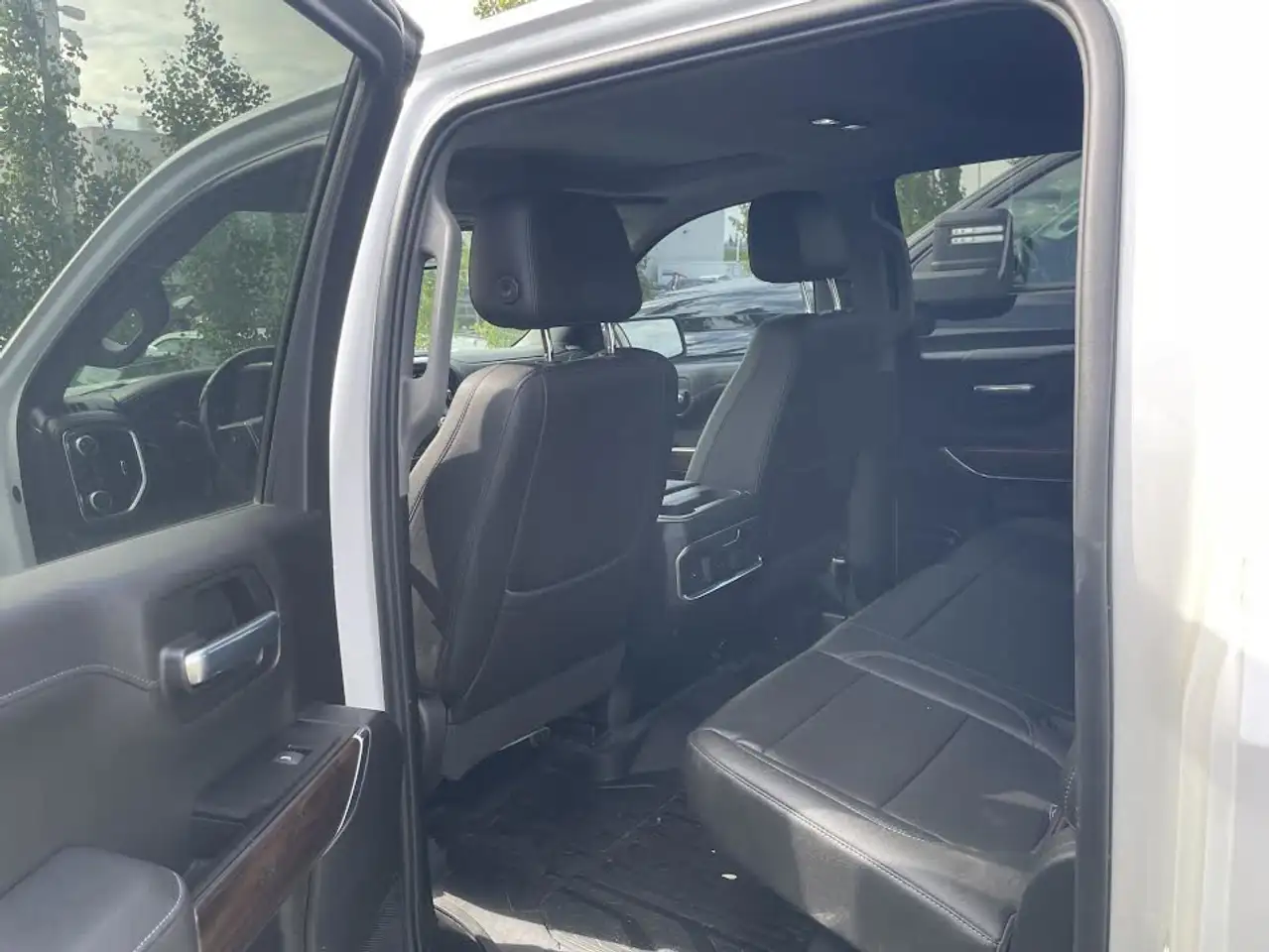 GMC Sierra 1500 снимка GMC Sierra 1500