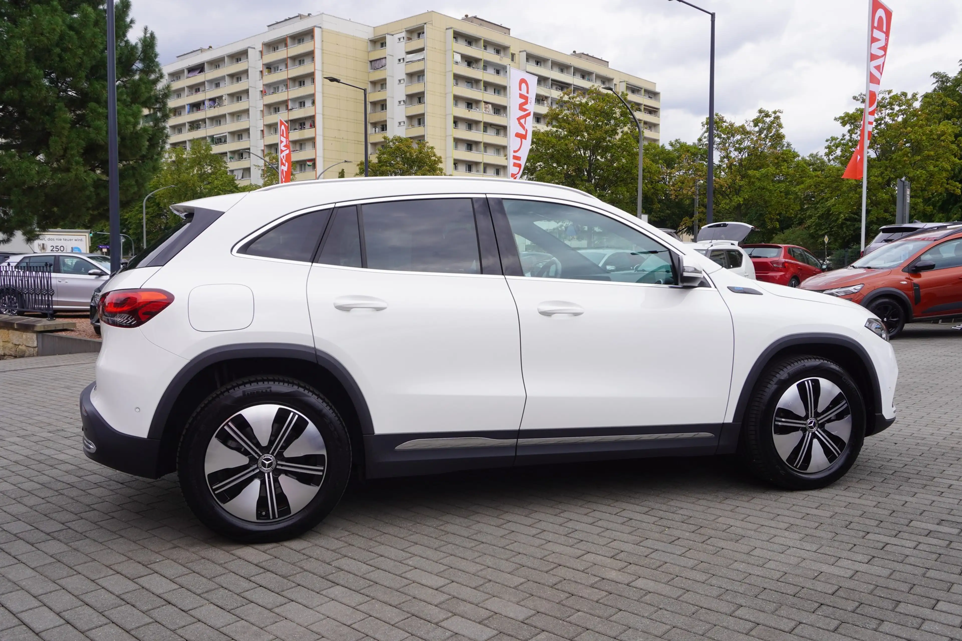 Mercedes-Benz EQA 250 Progressive LED Navi Kamera Sitzheizung — photo 7
