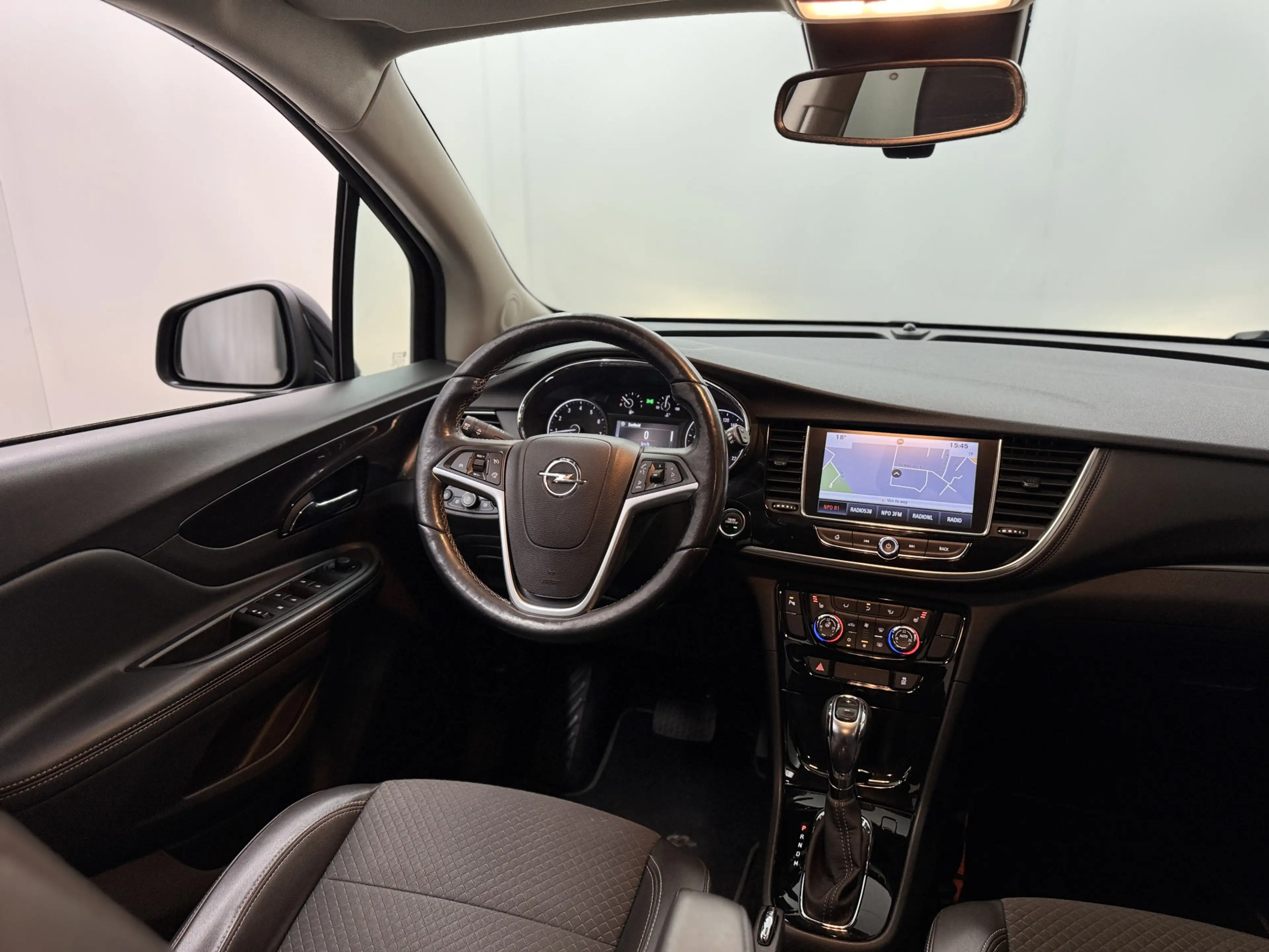 Opel Mokka X 1.4 Automaat / Camera / Trekhaak / Winter — photo 3
