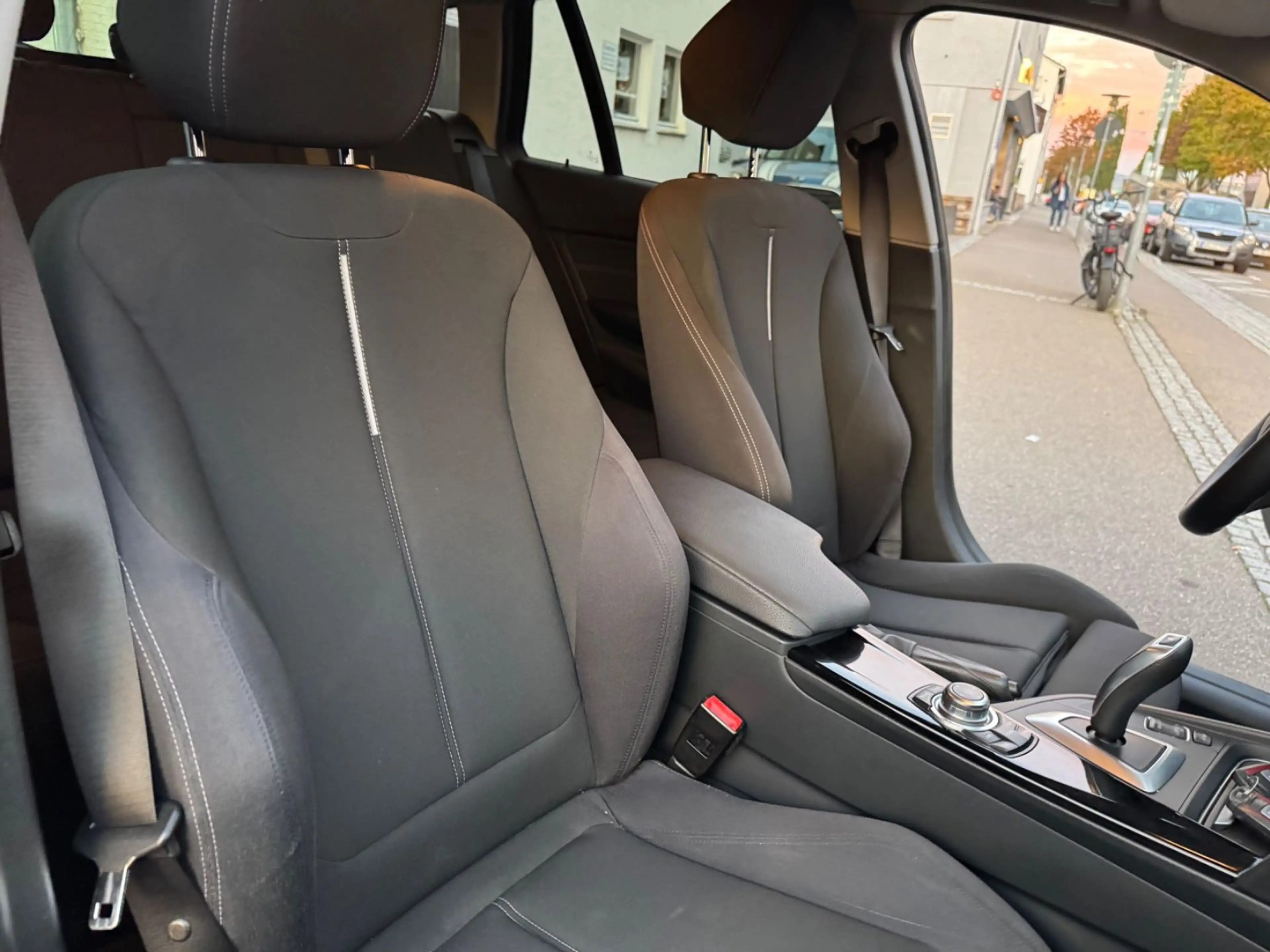 BMW 318 dA Touring Sport Line/Xenon/AHK — photo 13