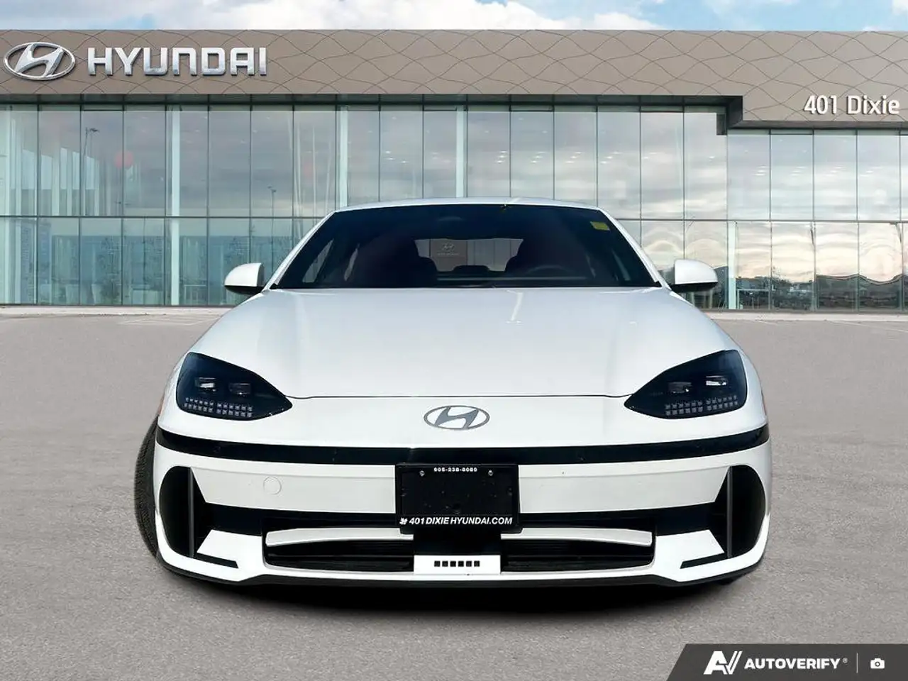 Hyundai IONIQ 6 снимка Hyundai IONIQ 6