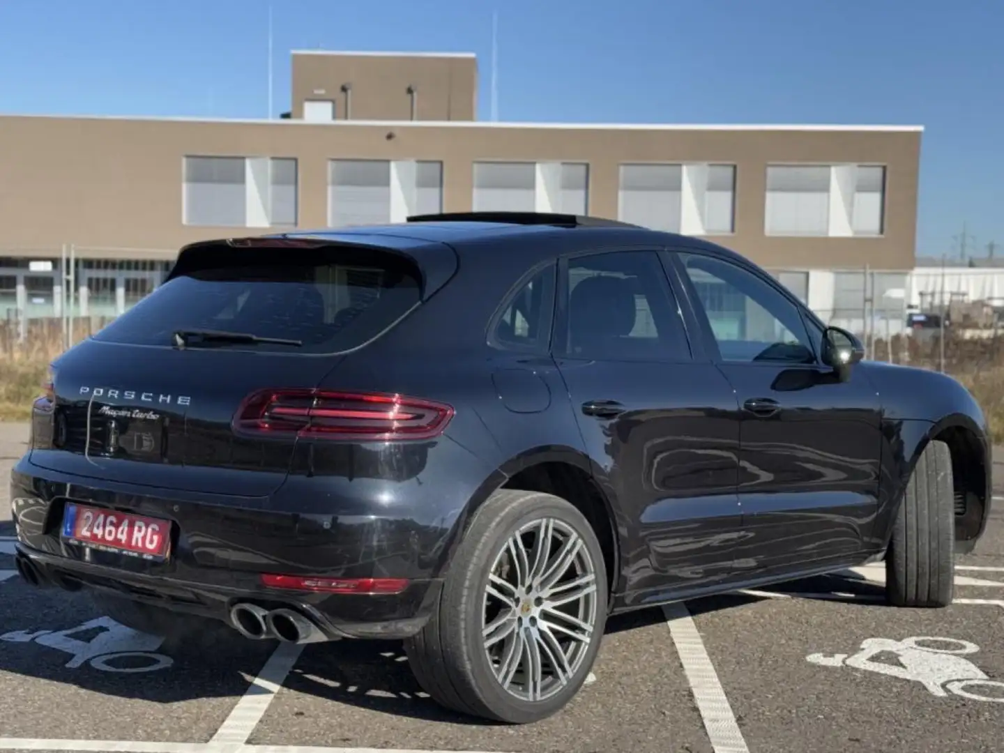 Porsche Macan Turbo PDK - 2