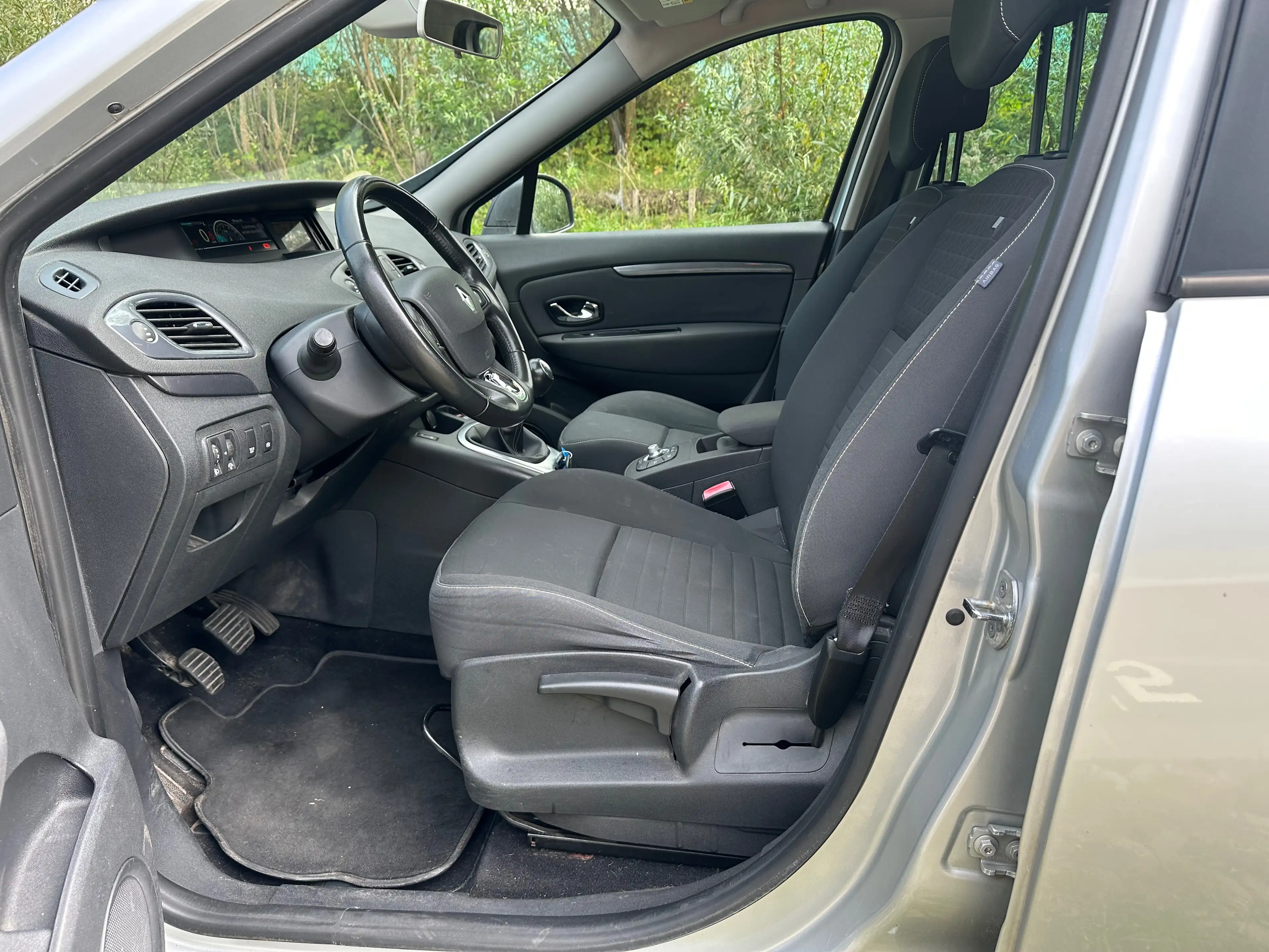 Renault Grand Scenic Grand Scénic 1.5 dCi Energy Limited 7pl. — photo 14