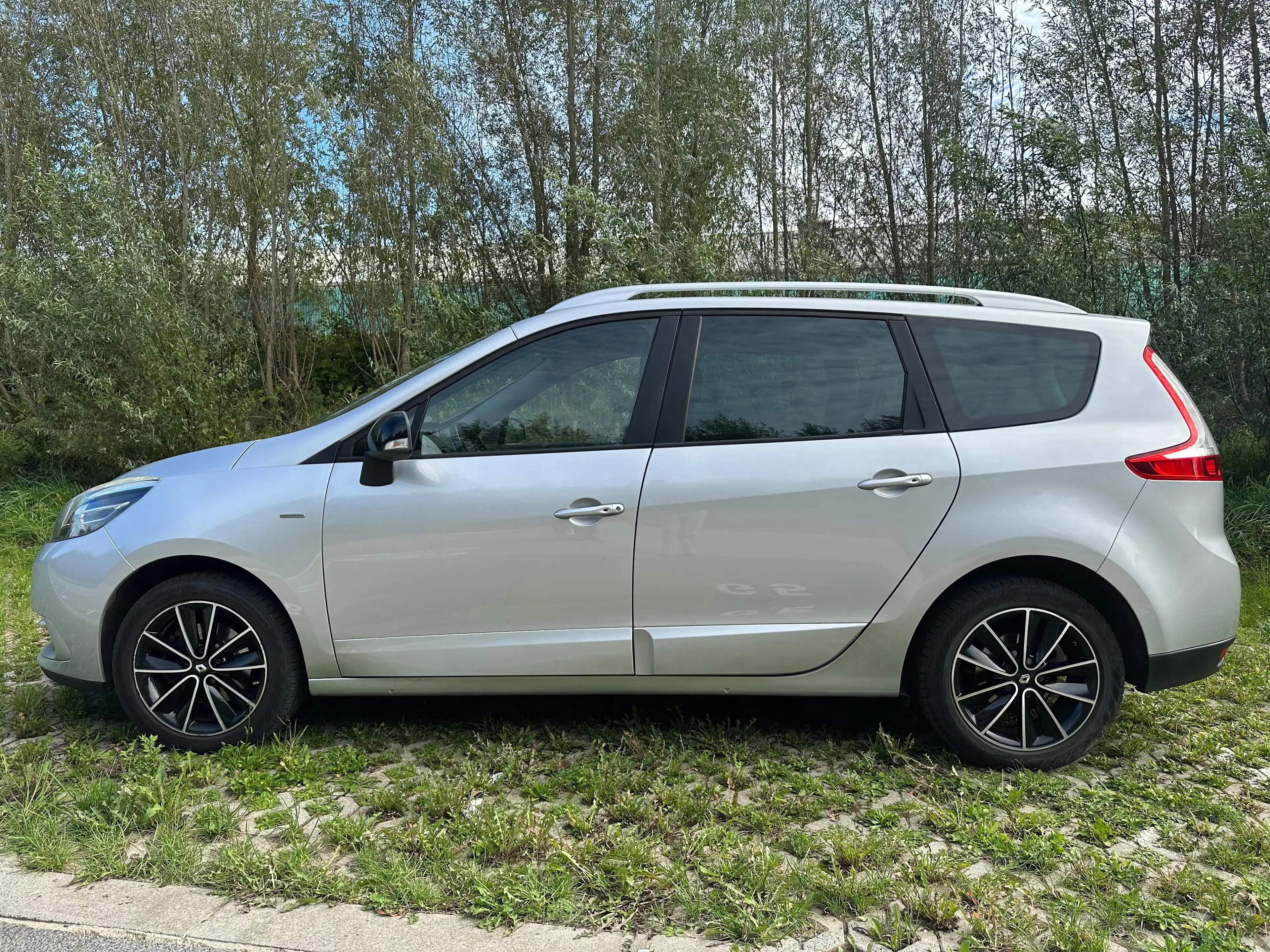 Renault Grand Scenic Grand Scénic 1.5 dCi Energy Limited 7pl. — photo 4