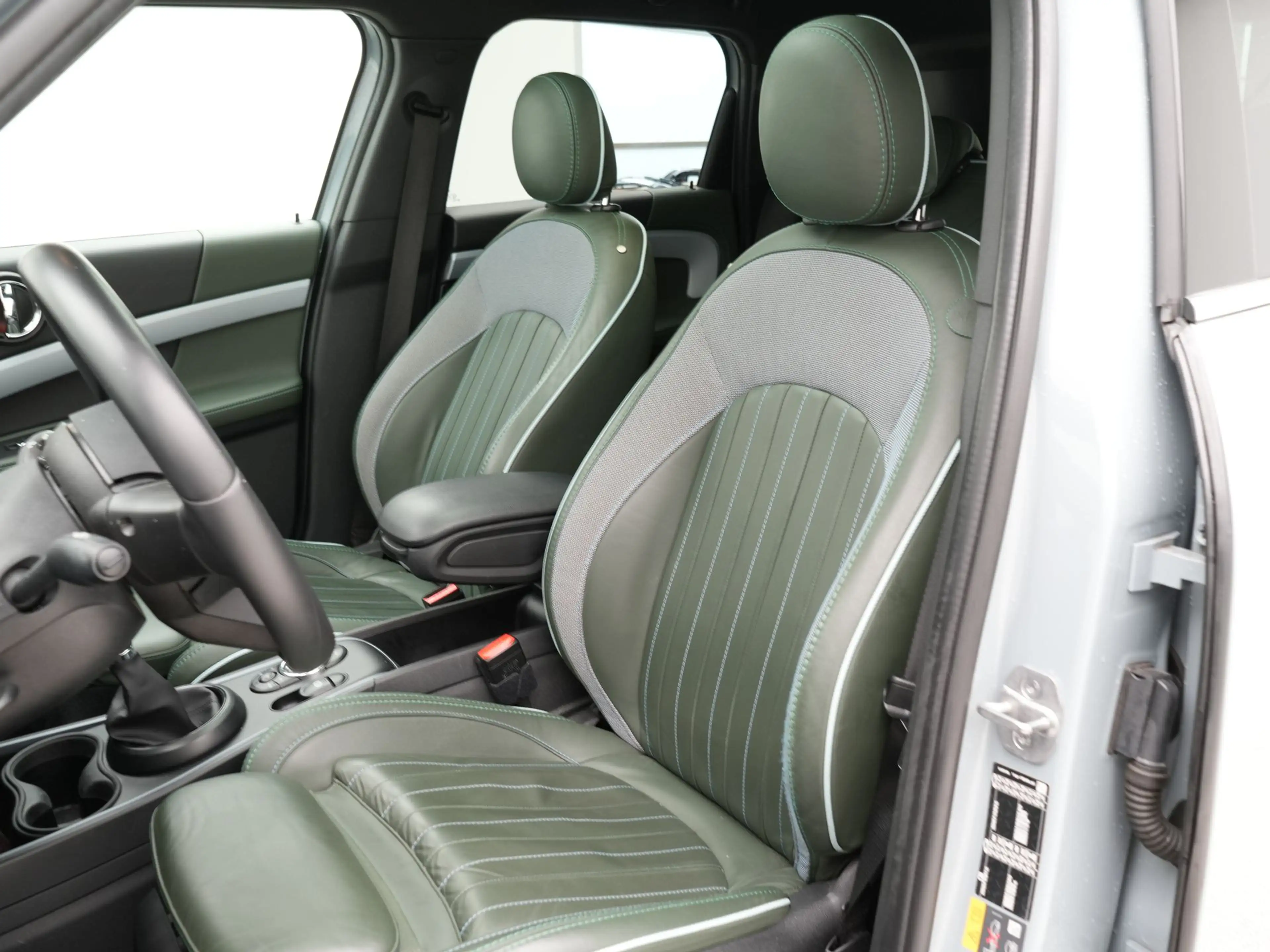 MINI Cooper SE Countryman 1.5 ALL4 Untamed edition — photo 4