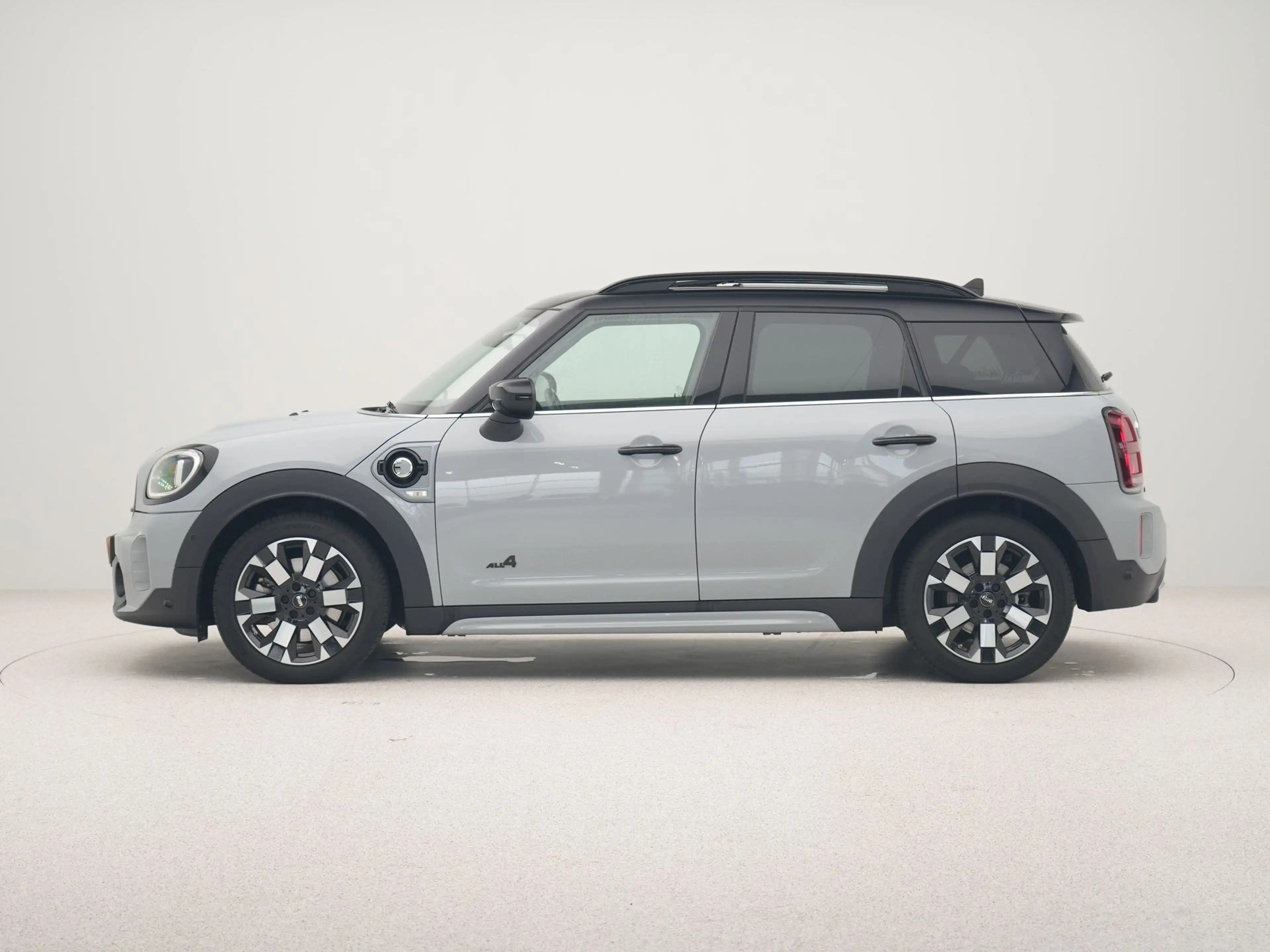 MINI Cooper SE Countryman 1.5 ALL4 Untamed edition — photo 11