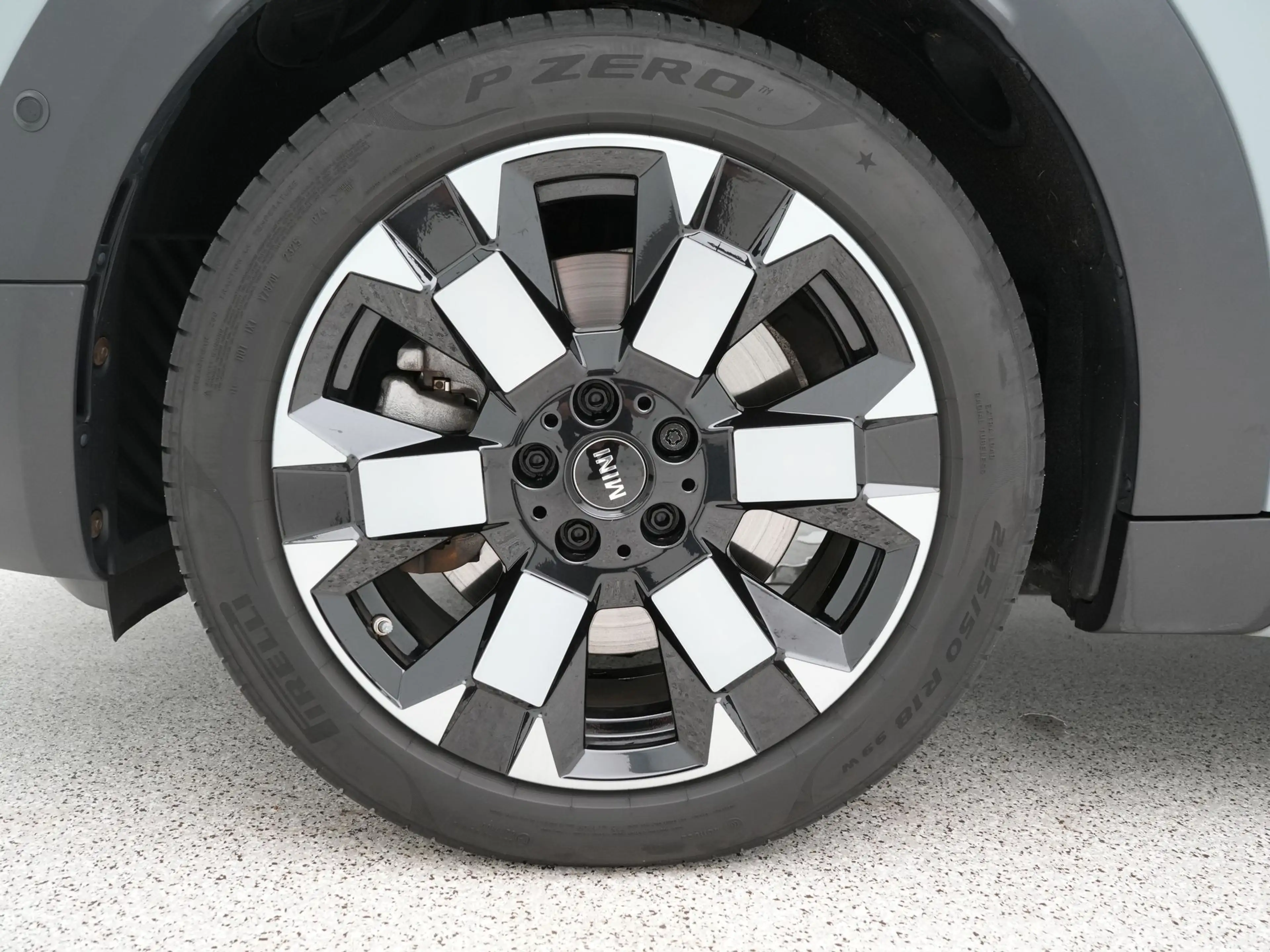 MINI Cooper SE Countryman 1.5 ALL4 Untamed edition — photo 14