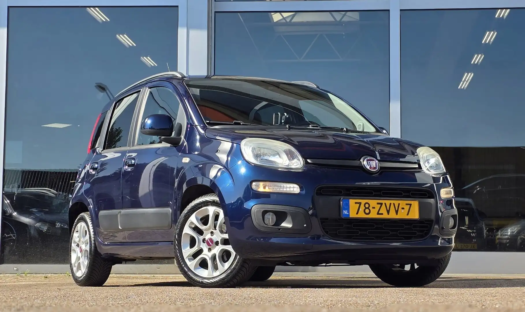 Fiat Panda 0.9 TwinAir Lounge Airco Mooi! APK 27-02-2026 Blauw - 2