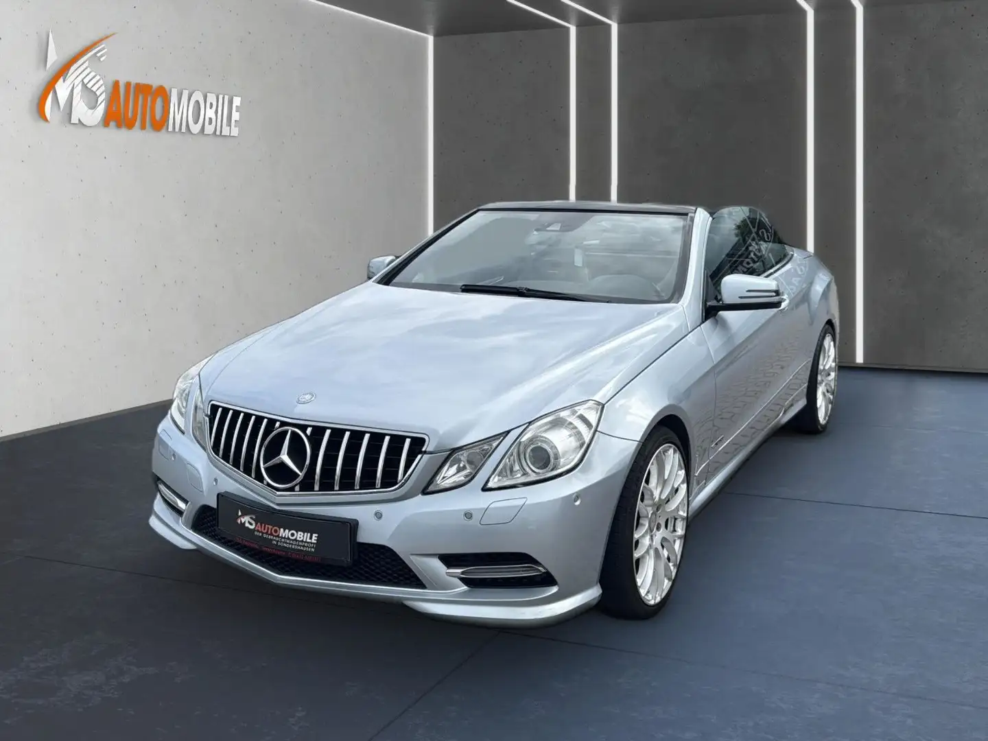 Mercedes-Benz E 250 CDI Cabrio Avantgarde+BI-XENON+LEDER+NAVI Argento - 1