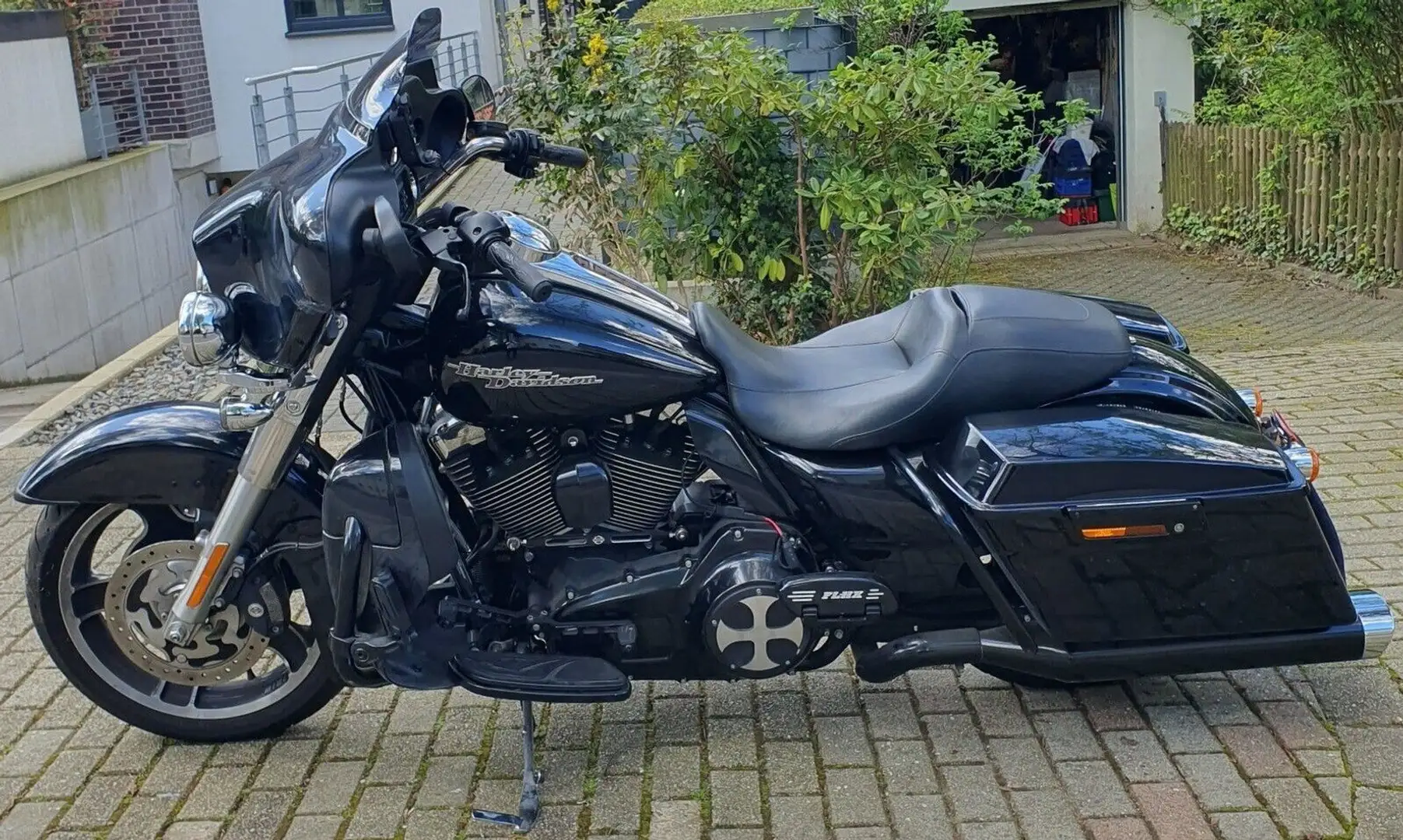 Harley-Davidson Street Glide 103 Negro - 2