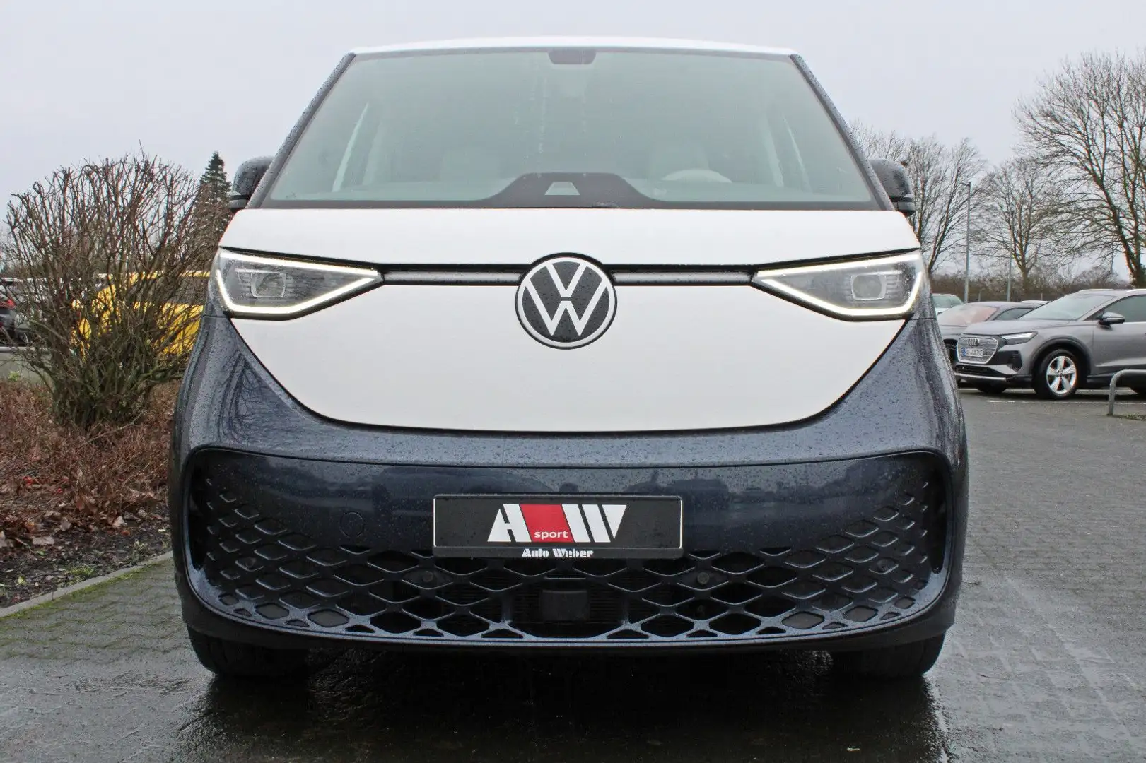 Volkswagen ID. Buzz 150 kW Pro Komfort plus Style plus VOLL Weiß - 2