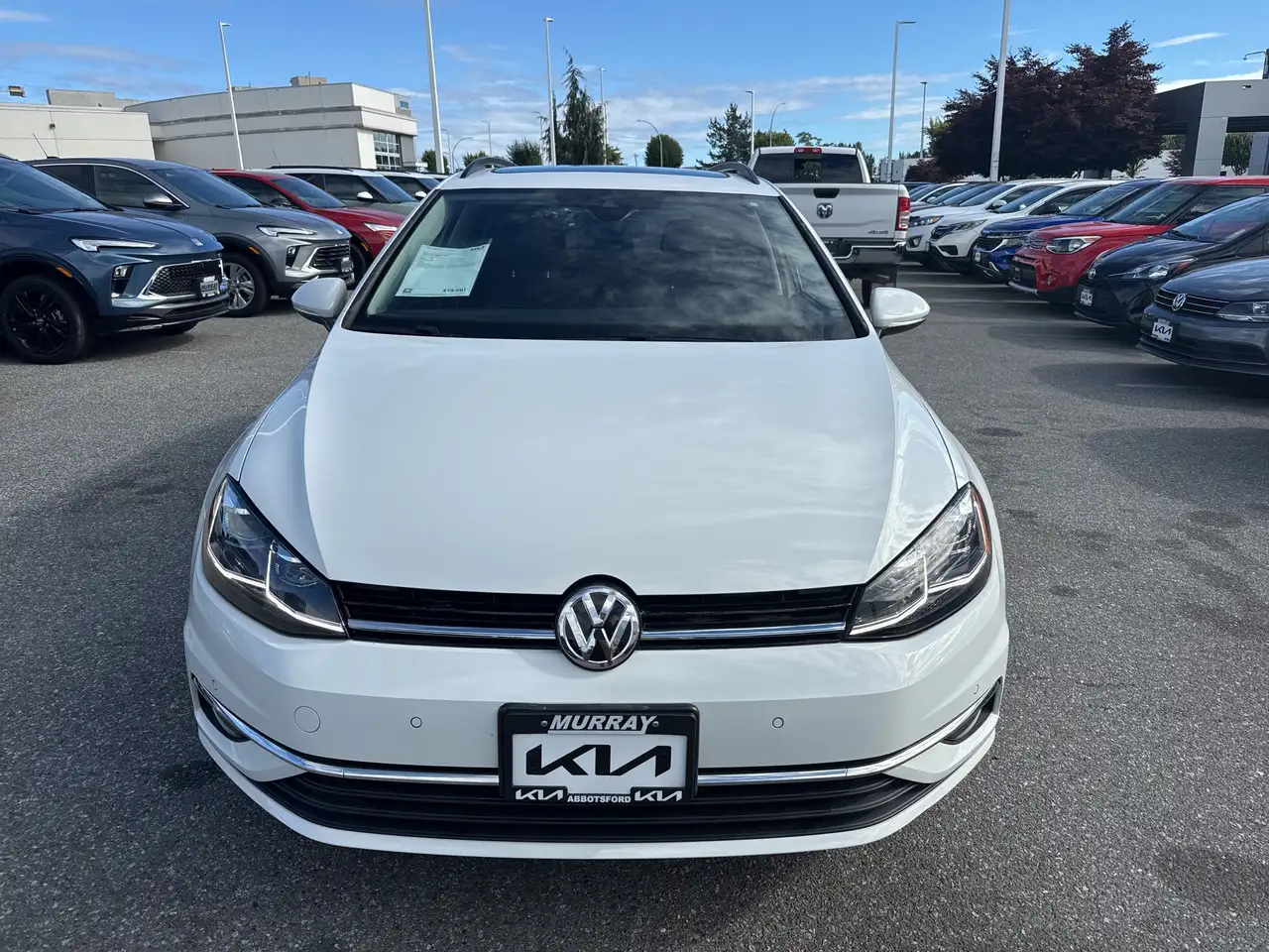 Volkswagen Golf photo Volkswagen Golf