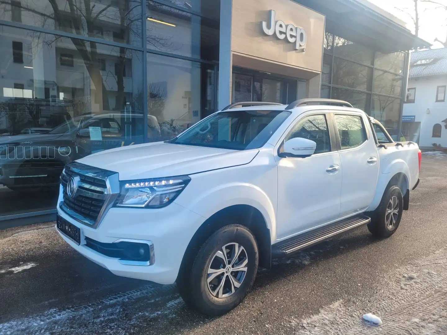 DFSK Rich 6 4WD Weiß - 1