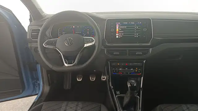 Volkswagen T-Cross view 12