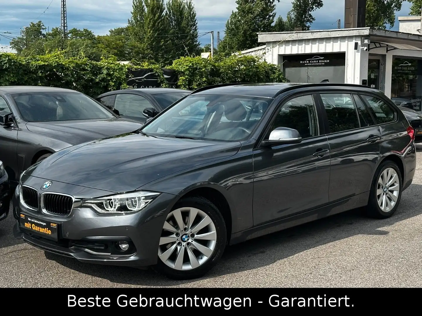 BMW 318 d Aut. Touring Advantage * LED * NAVI * 66TKM Grau - 1