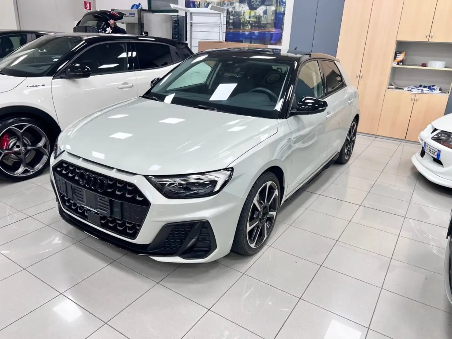Audi A1 SPB 30 TFSI S tronic S line edition / Black Pack Argent - 1