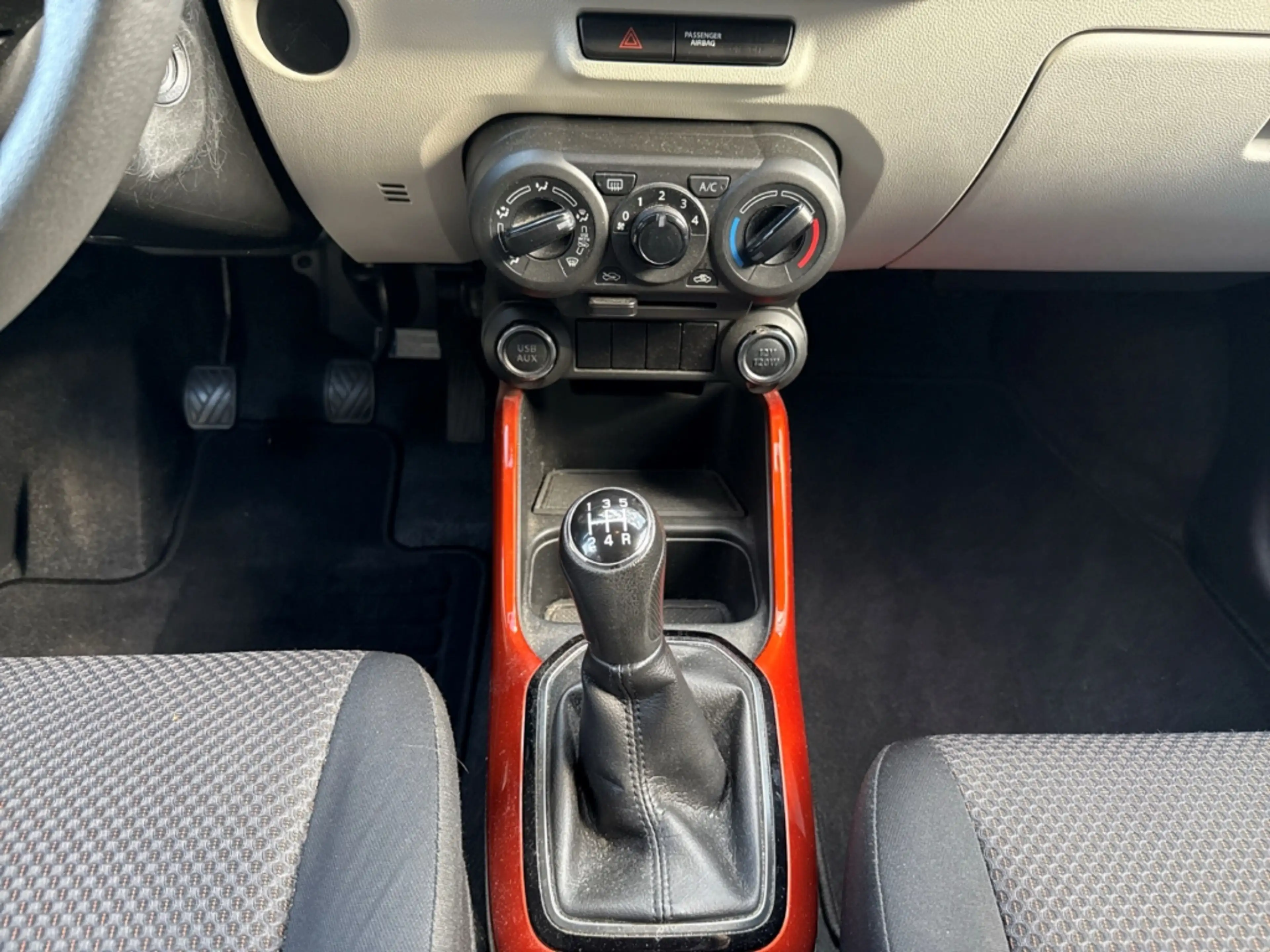 Suzuki Ignis Comfort LED AHK Apple CarPlay Android Auto SHZ Spu — photo 15