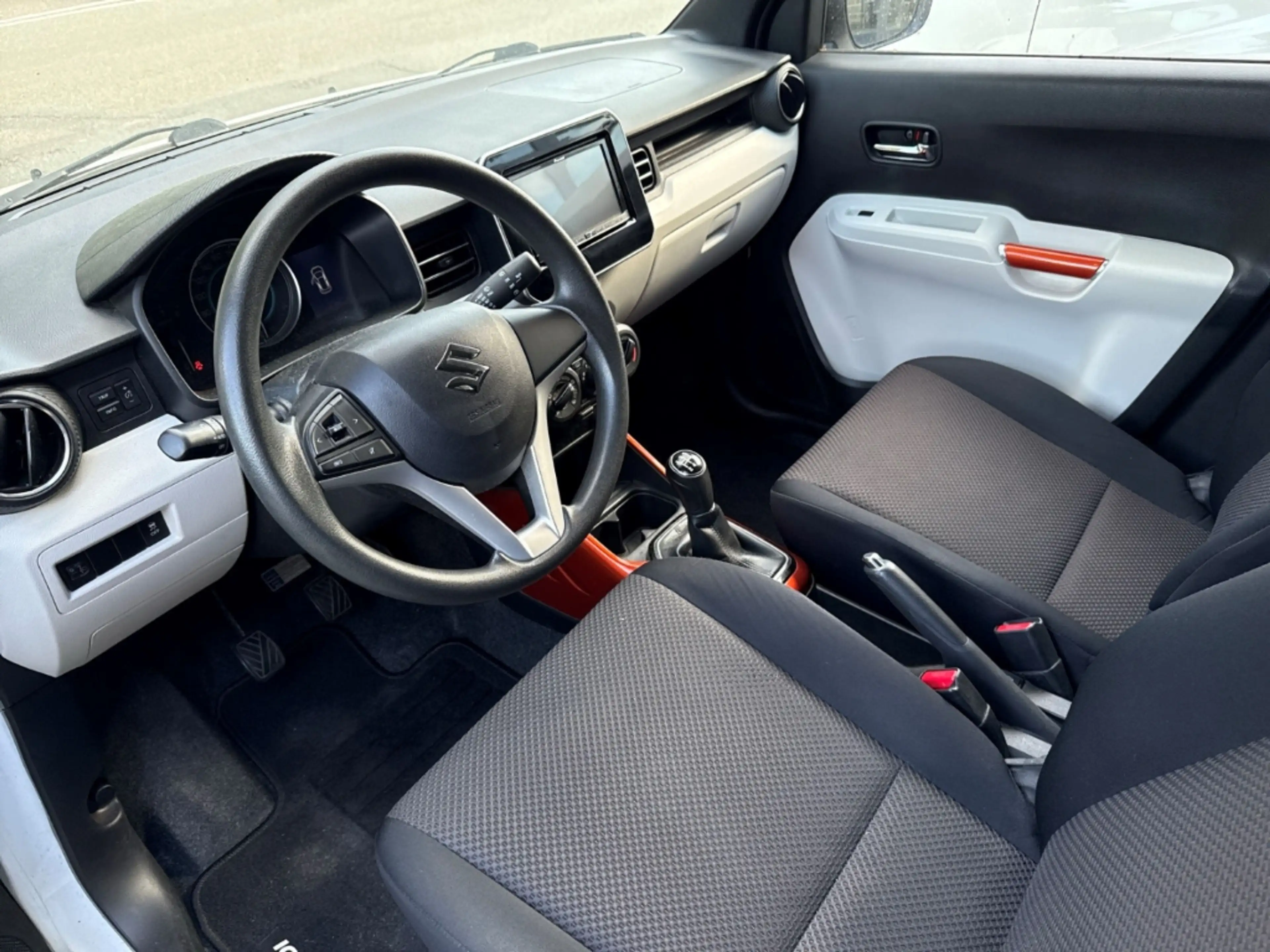 Suzuki Ignis Comfort LED AHK Apple CarPlay Android Auto SHZ Spu — photo 9
