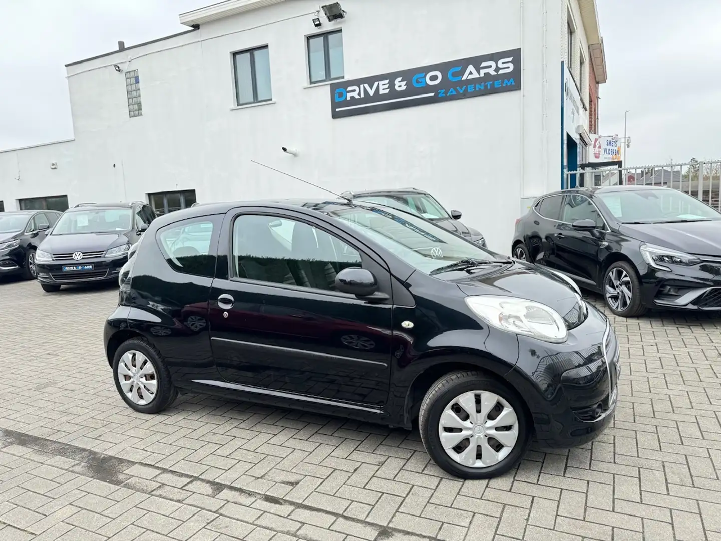 Citroen C1 1.0i Benzine - CarPlay ** 1 JAAR GARANTIE ** !! Noir - 1