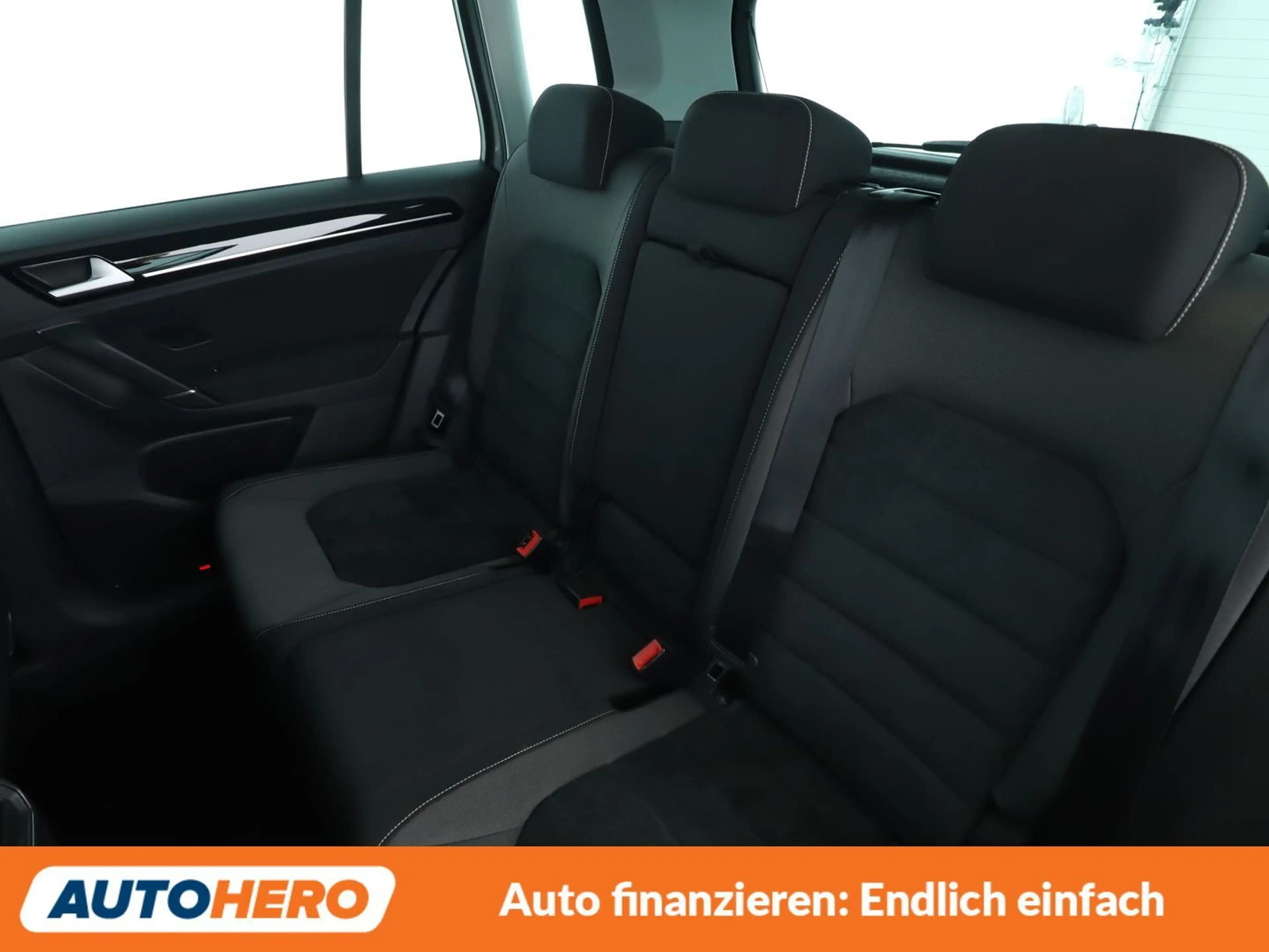 Volkswagen Golf Sportsvan 1.4 TSI Highline BMT*NAV*BI-XENON*TEMPO*CAM*PDC* — photo 14