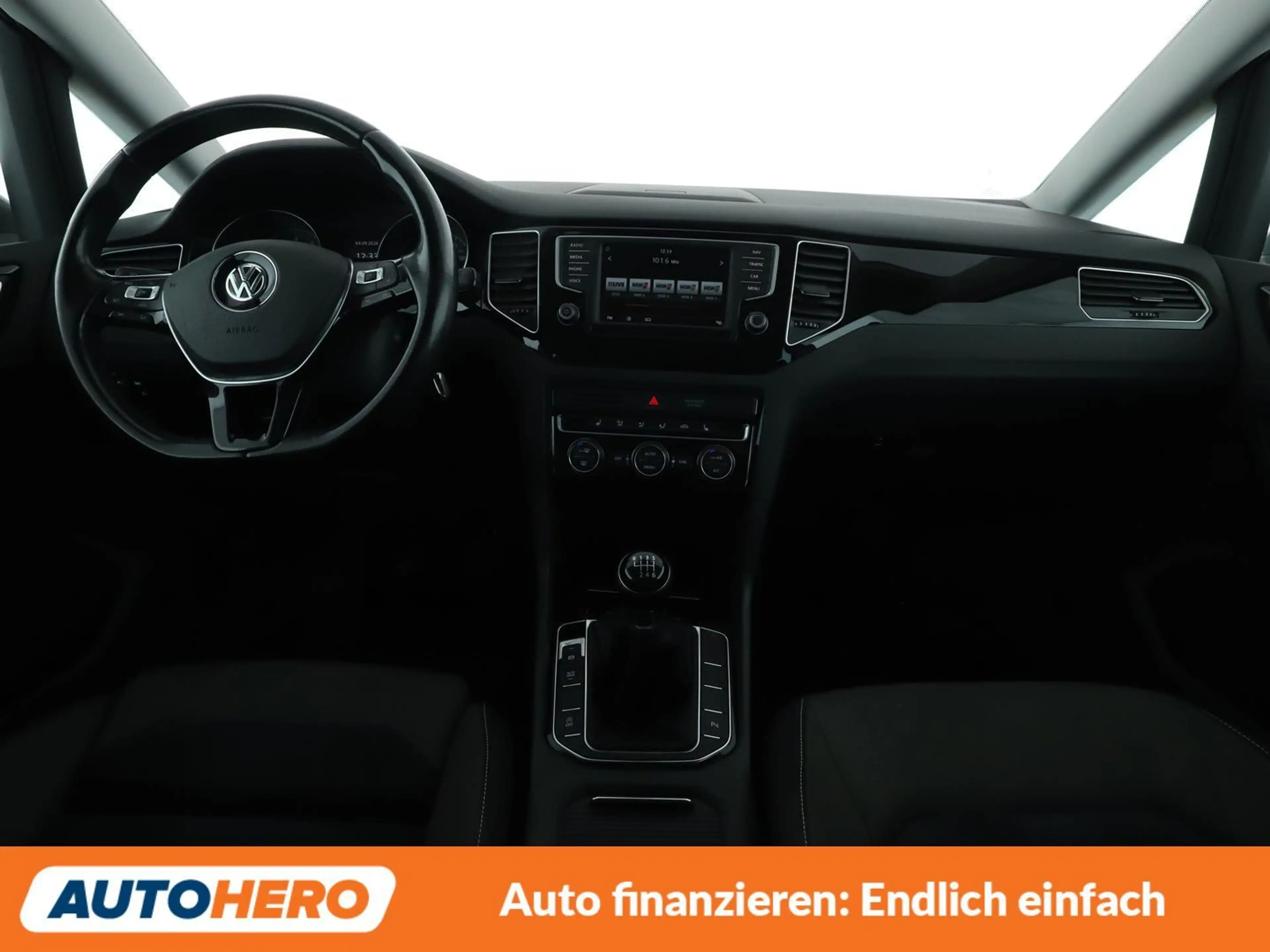 Volkswagen Golf Sportsvan 1.4 TSI Highline BMT*NAV*BI-XENON*TEMPO*CAM*PDC* — photo 12