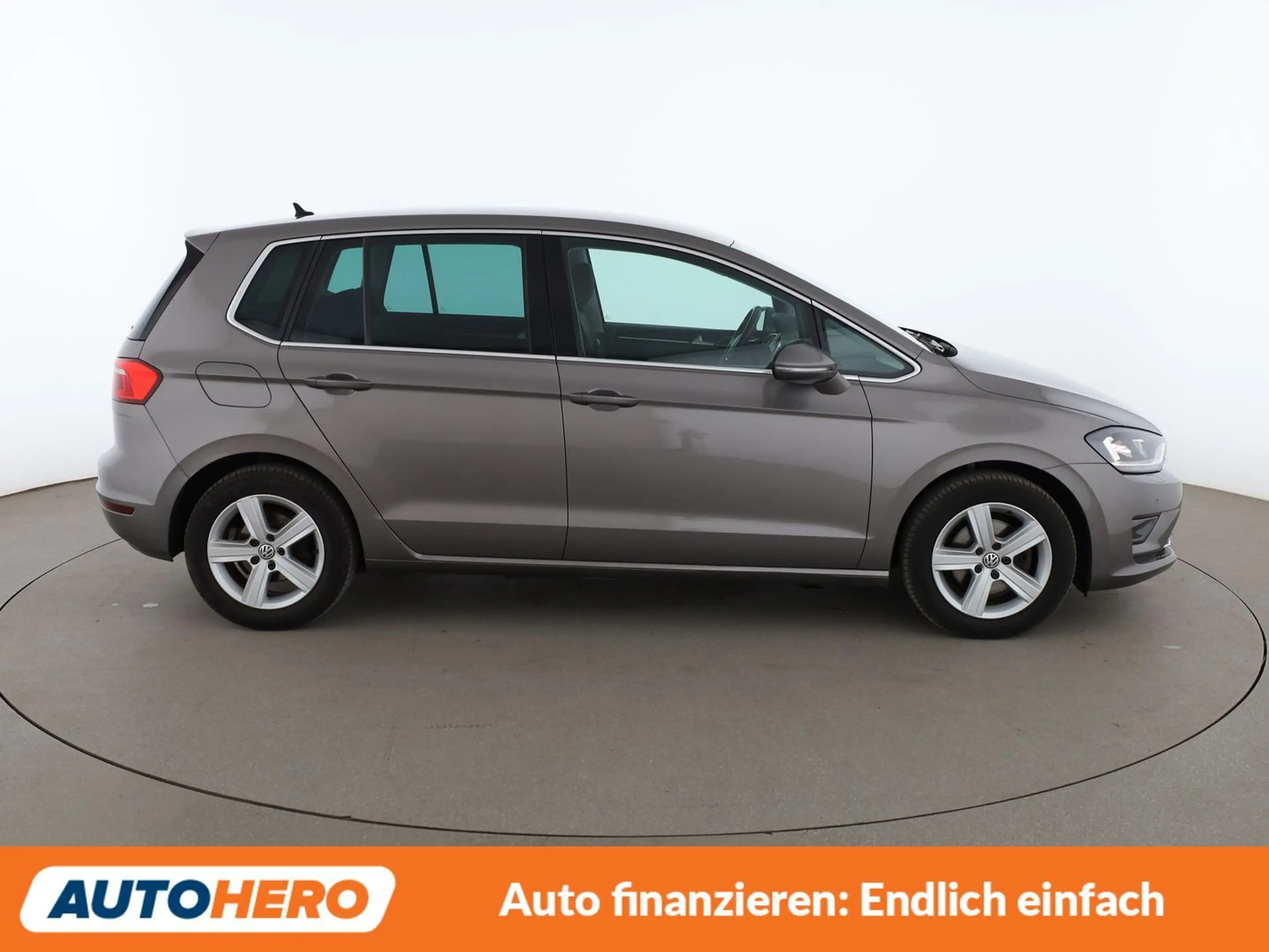 Volkswagen Golf Sportsvan 1.4 TSI Highline BMT*NAV*BI-XENON*TEMPO*CAM*PDC* — photo 7