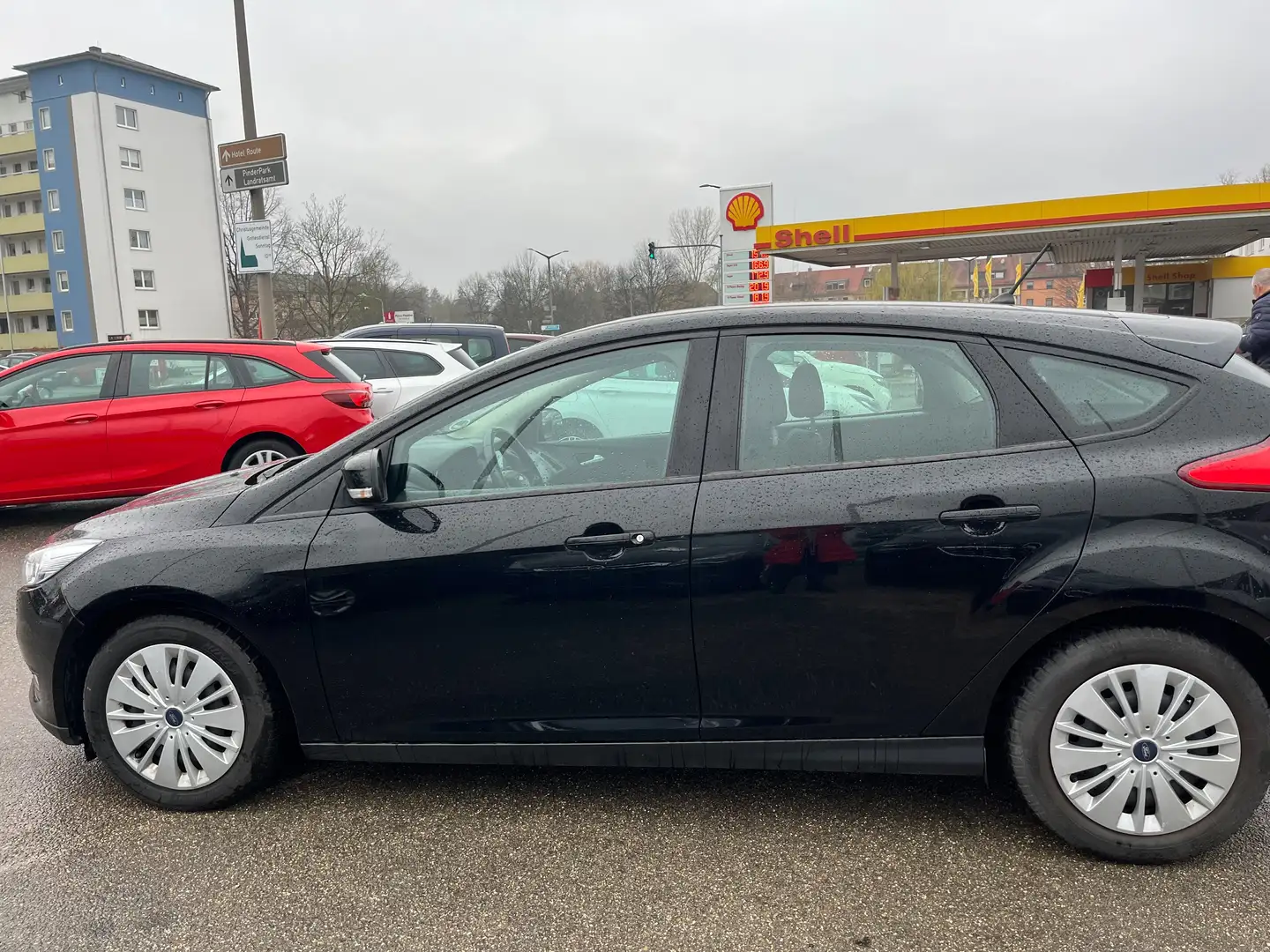 Ford Focus Business Zwart - 2
