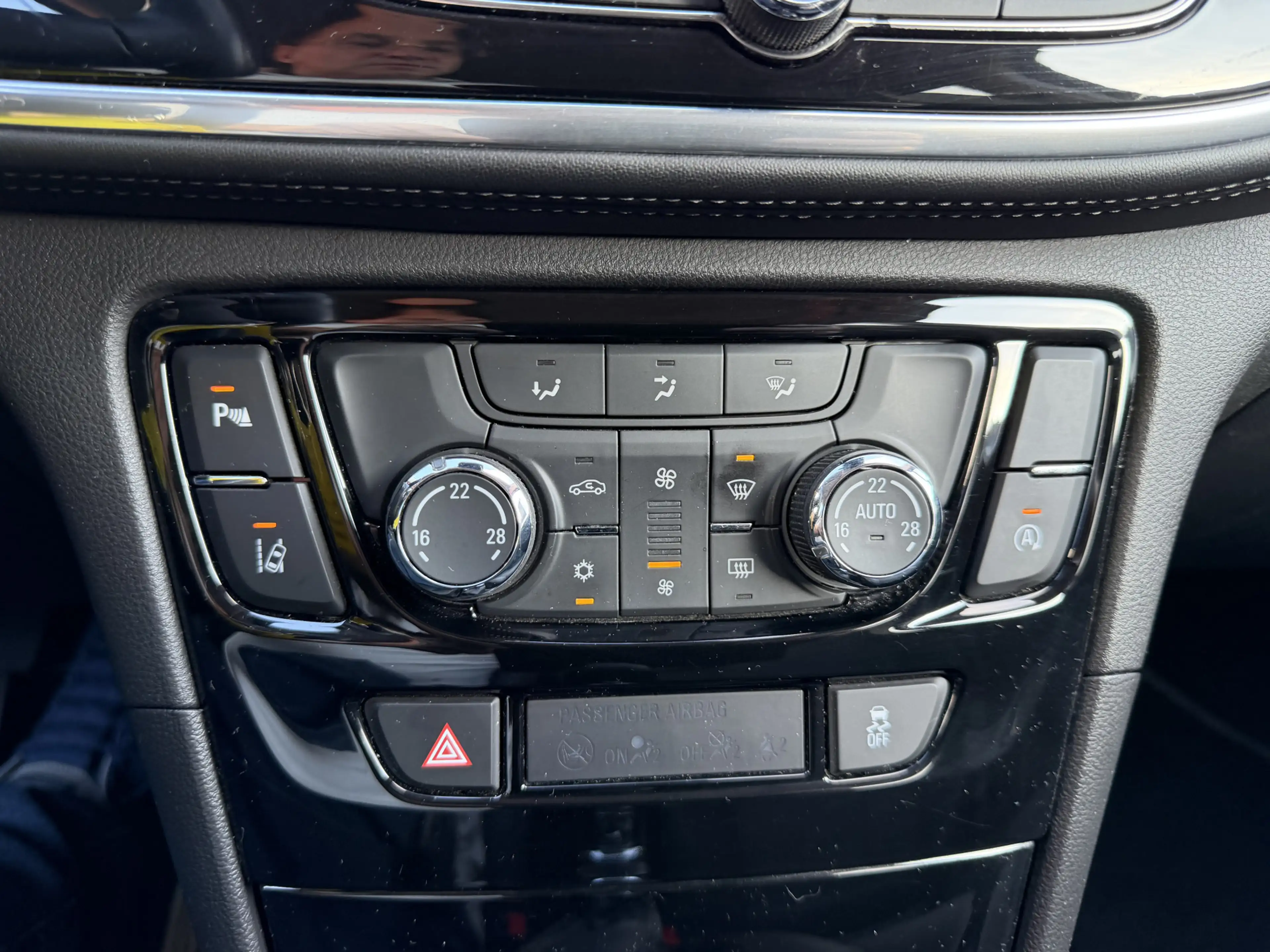 Opel Mokka X 1.4 Turbo Innovation Trekhaak/Navi/Camera/ECC. — photo 13