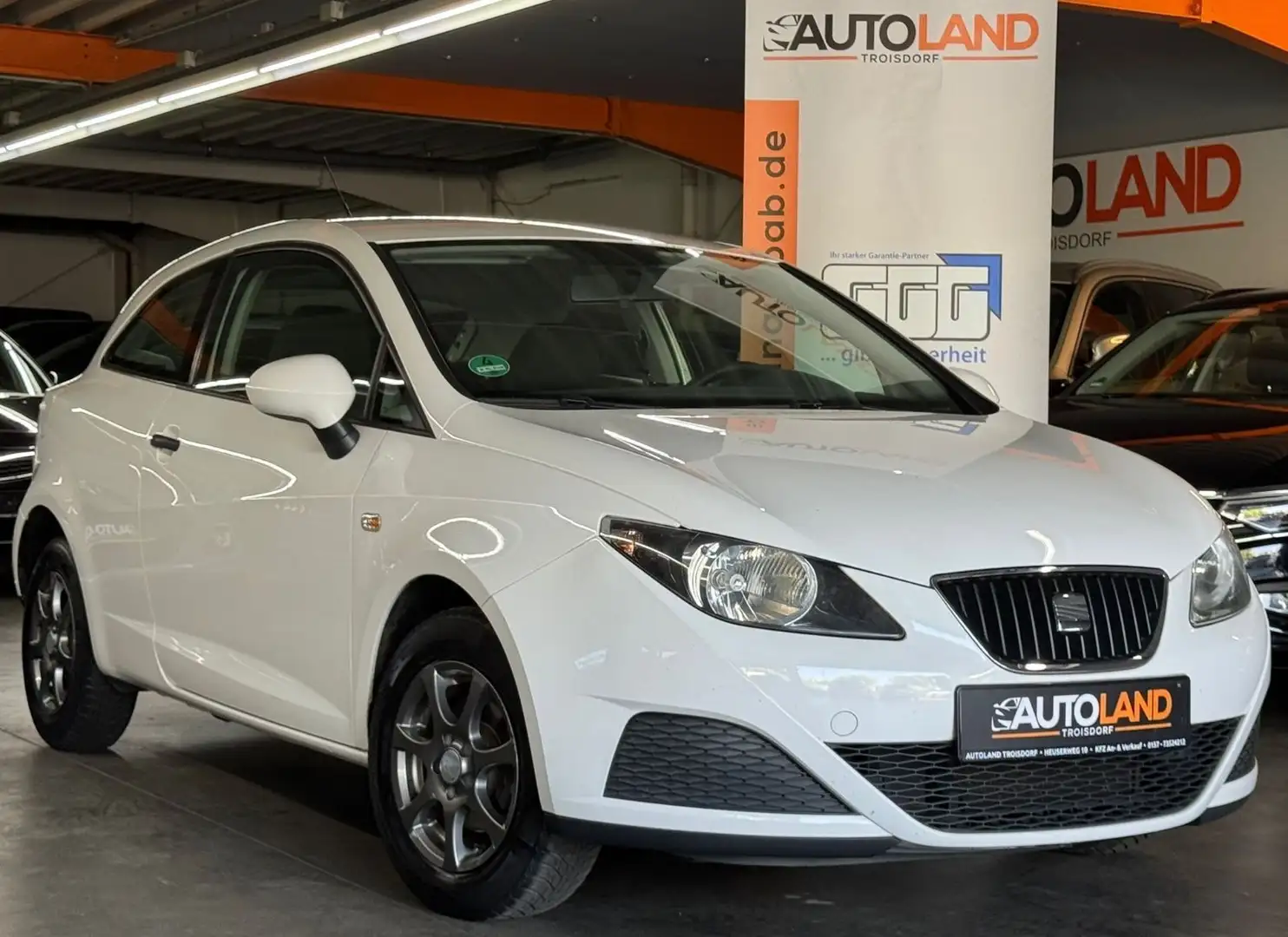 SEAT Ibiza SC Basis*NUR 99TKM*HU/AU + SERVICE NEU* Weiß - 1