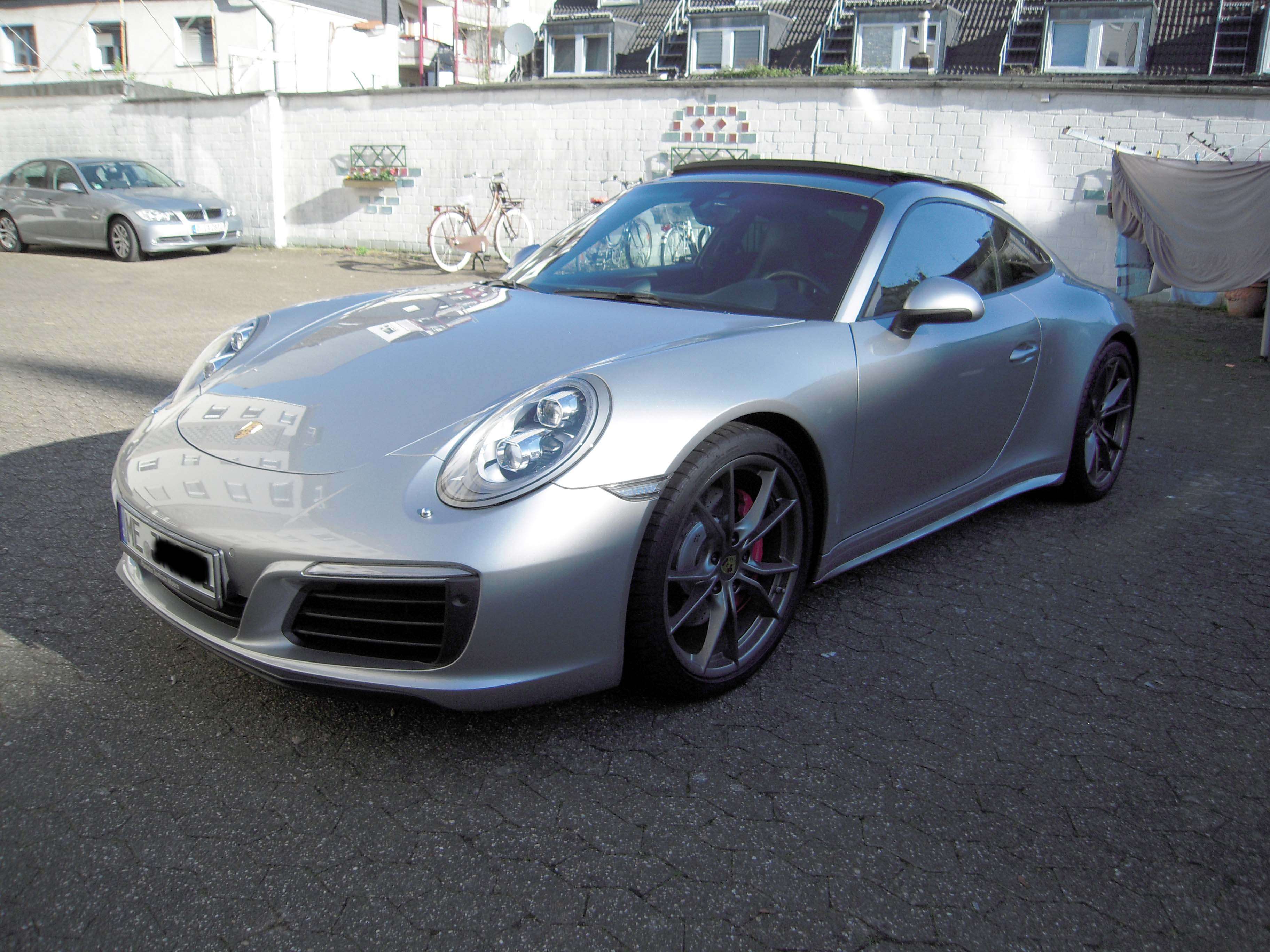 Second hand Porsche 911 